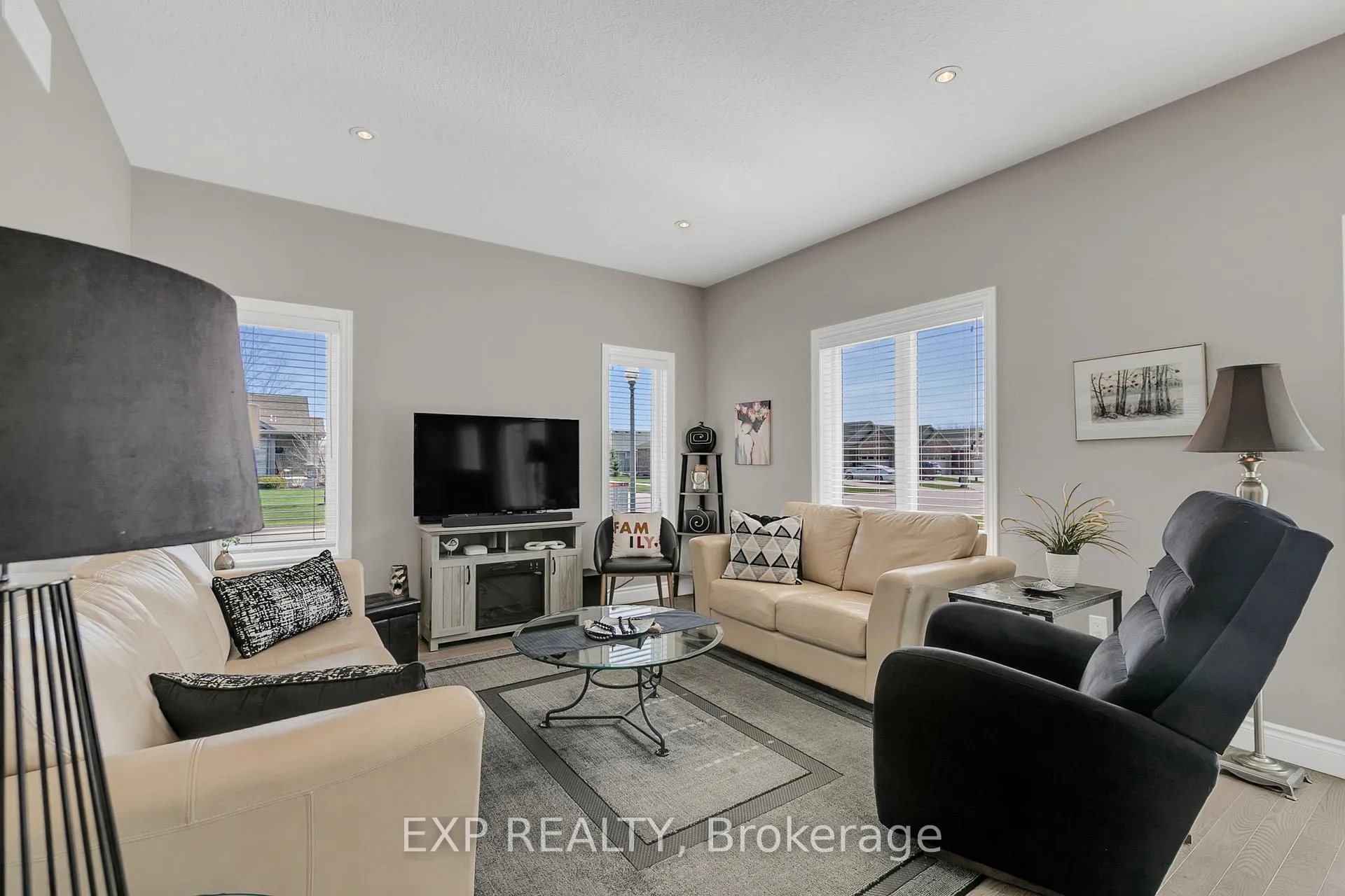 Photo 23 of 800 Baker Avenue S, North Perth, Listowel — HOMEH