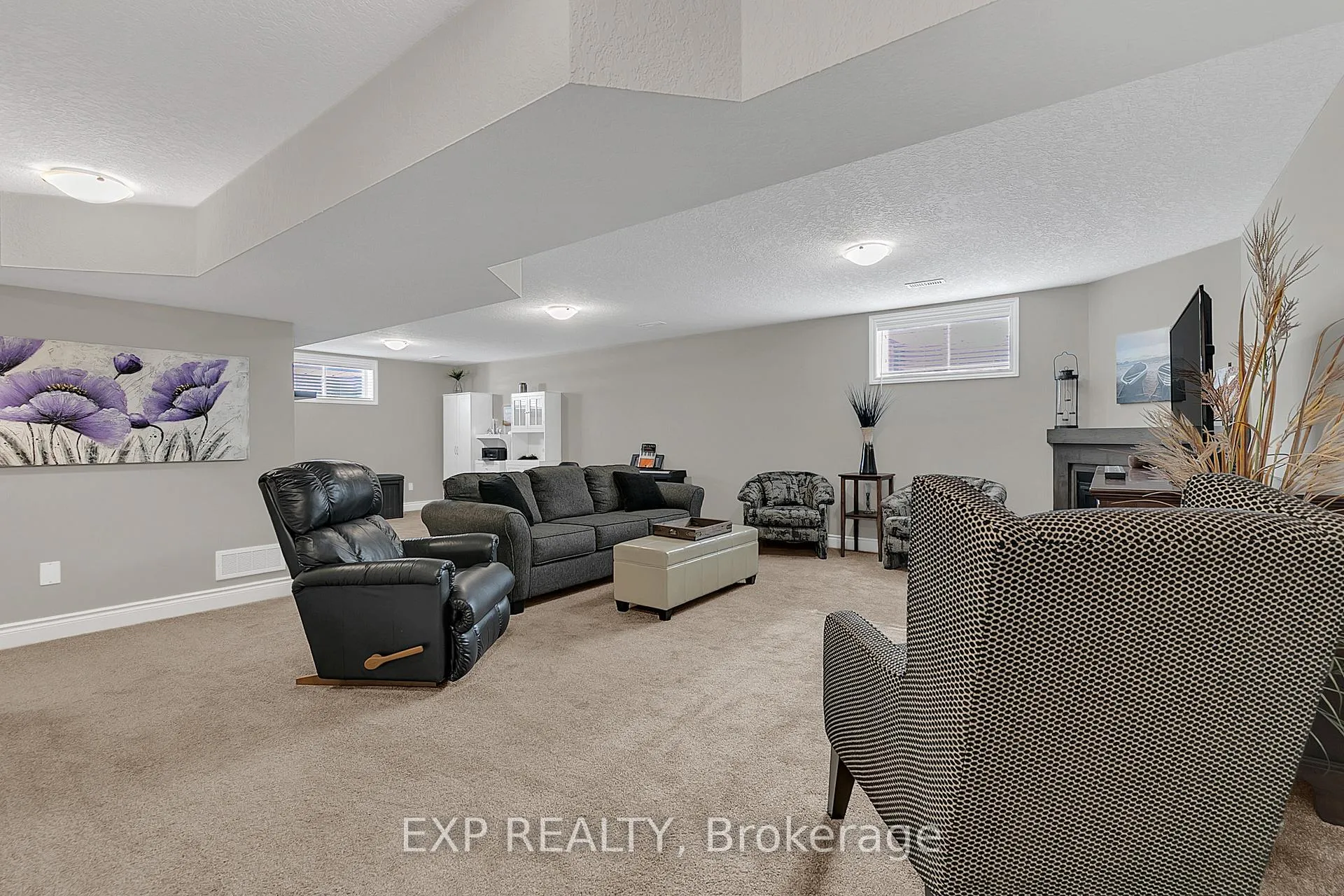 Photo 39 of 800 Baker Avenue S, North Perth, Listowel — HOMEH