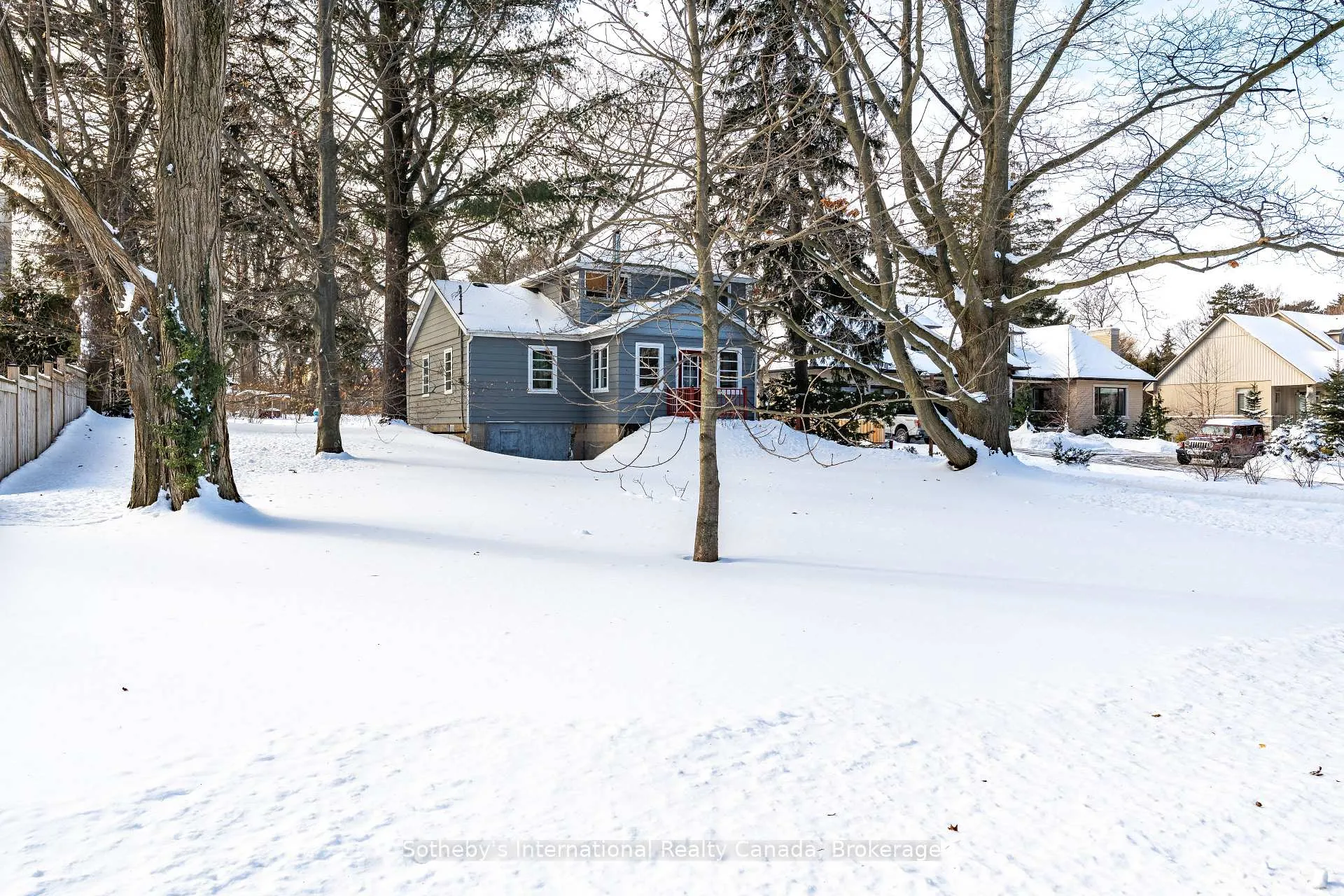 Photo 8 of 362 Fourth Line, Oakville, West — HOMEH