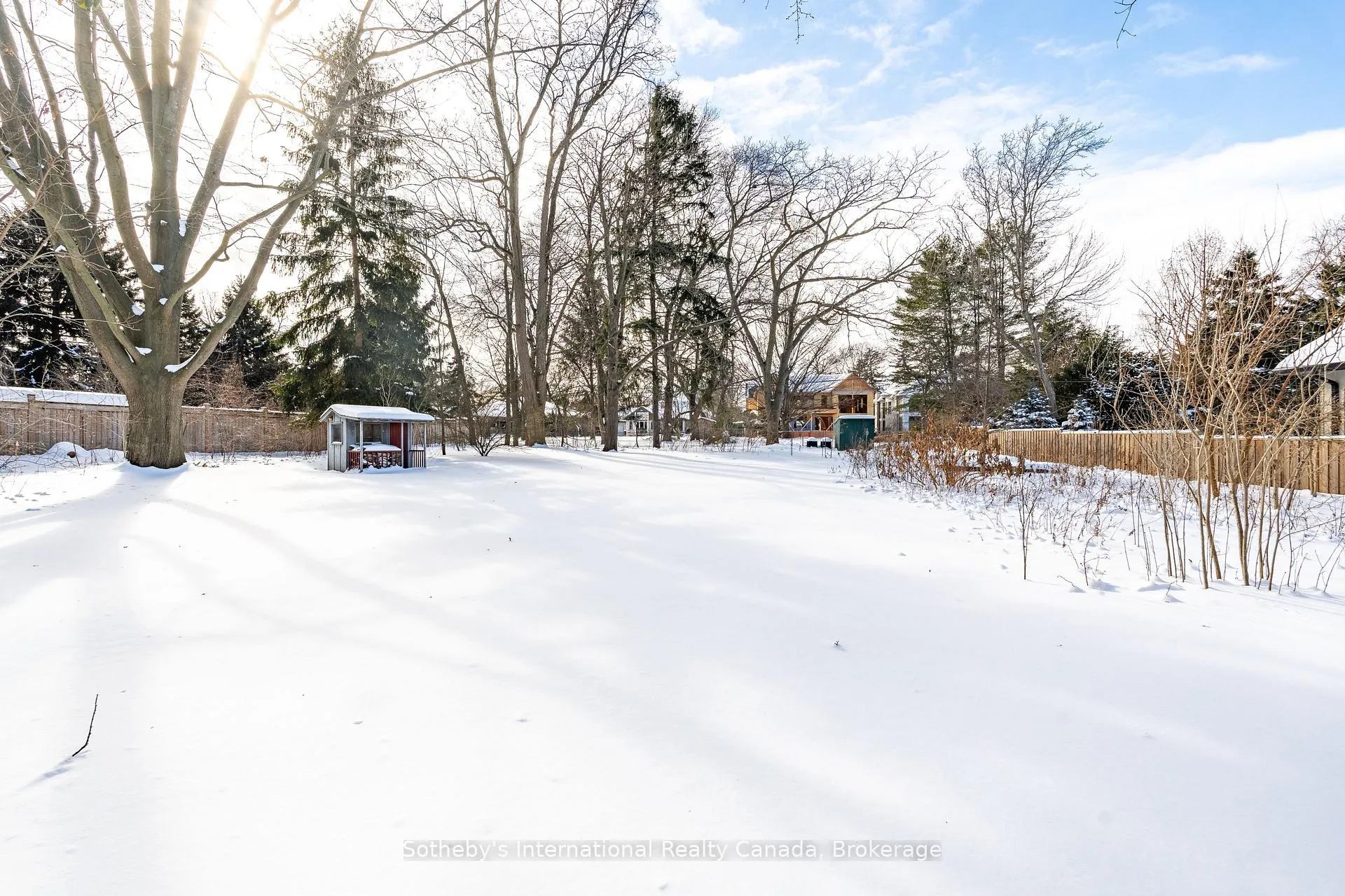 Photo 11 of 362 Fourth Line, Oakville, West — HOMEH