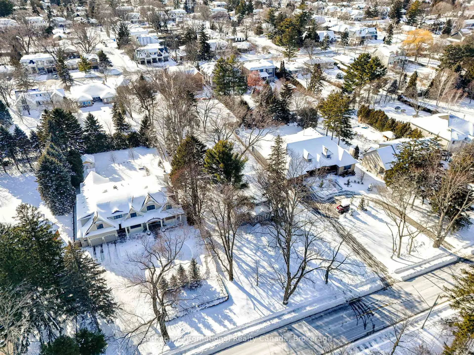 Photo 13 of 362 Fourth Line, Oakville, West — HOMEH