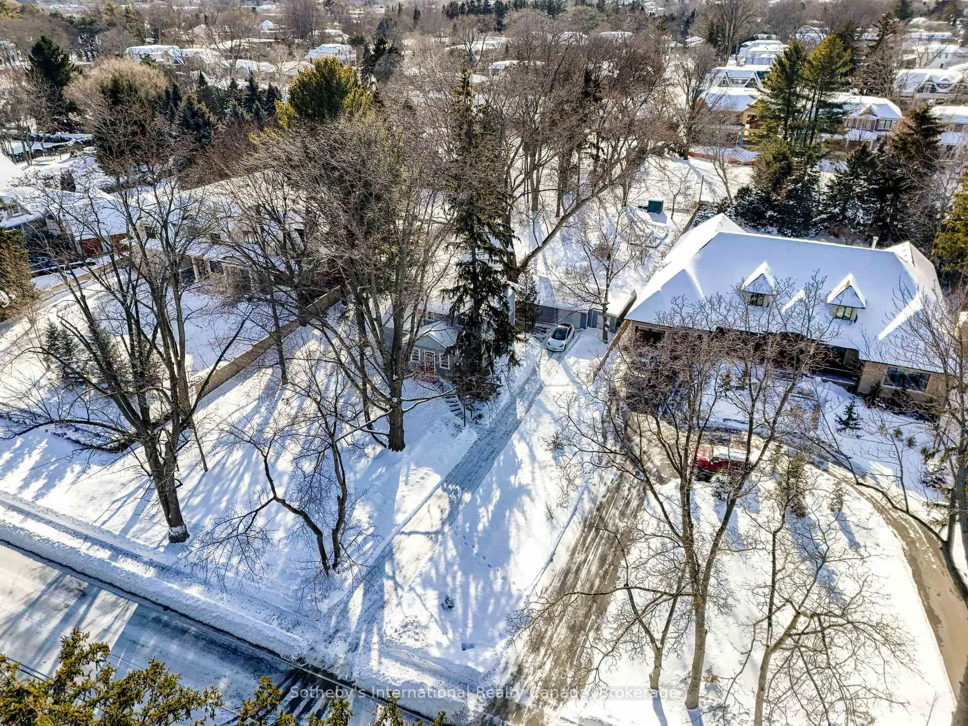 Photo 14 of 362 Fourth Line, Oakville, West — HOMEH