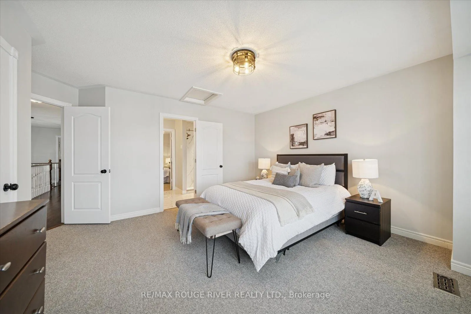 Photo 22 of 117 Carnwith Drive E, Whitby, Brooklin — HOMEH