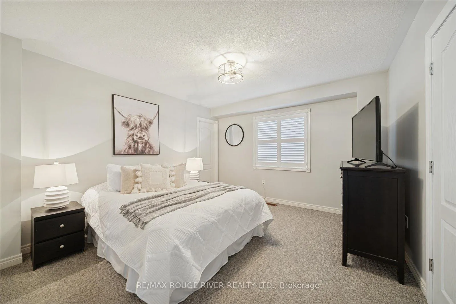 Photo 26 of 117 Carnwith Drive E, Whitby, Brooklin — HOMEH