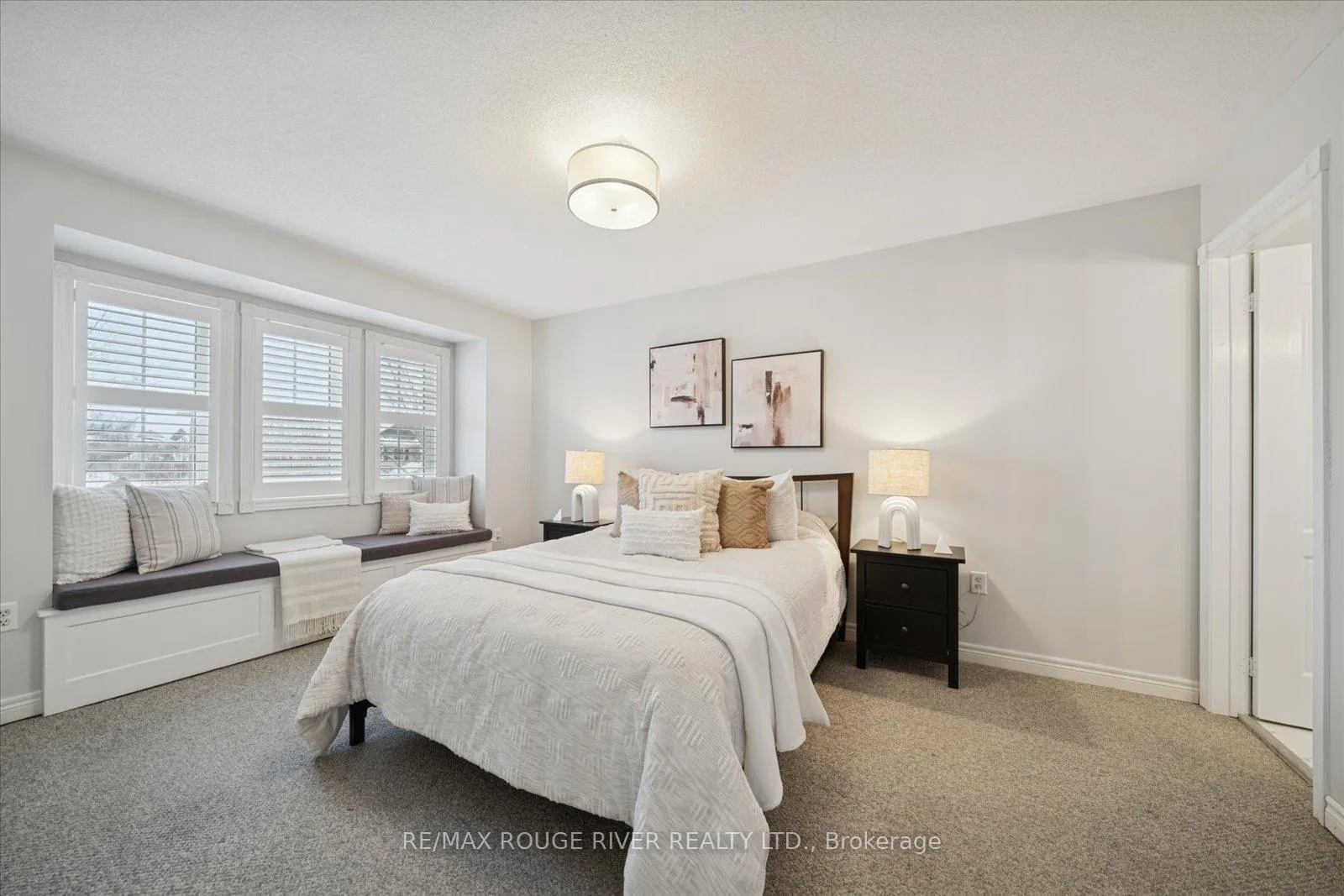 Photo 27 of 117 Carnwith Drive E, Whitby, Brooklin — HOMEH