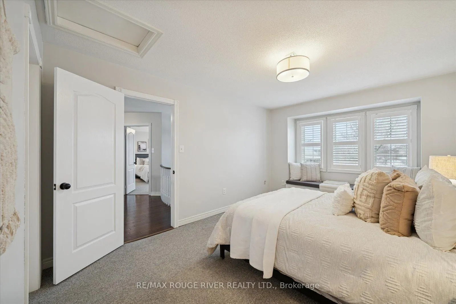 Photo 28 of 117 Carnwith Drive E, Whitby, Brooklin — HOMEH