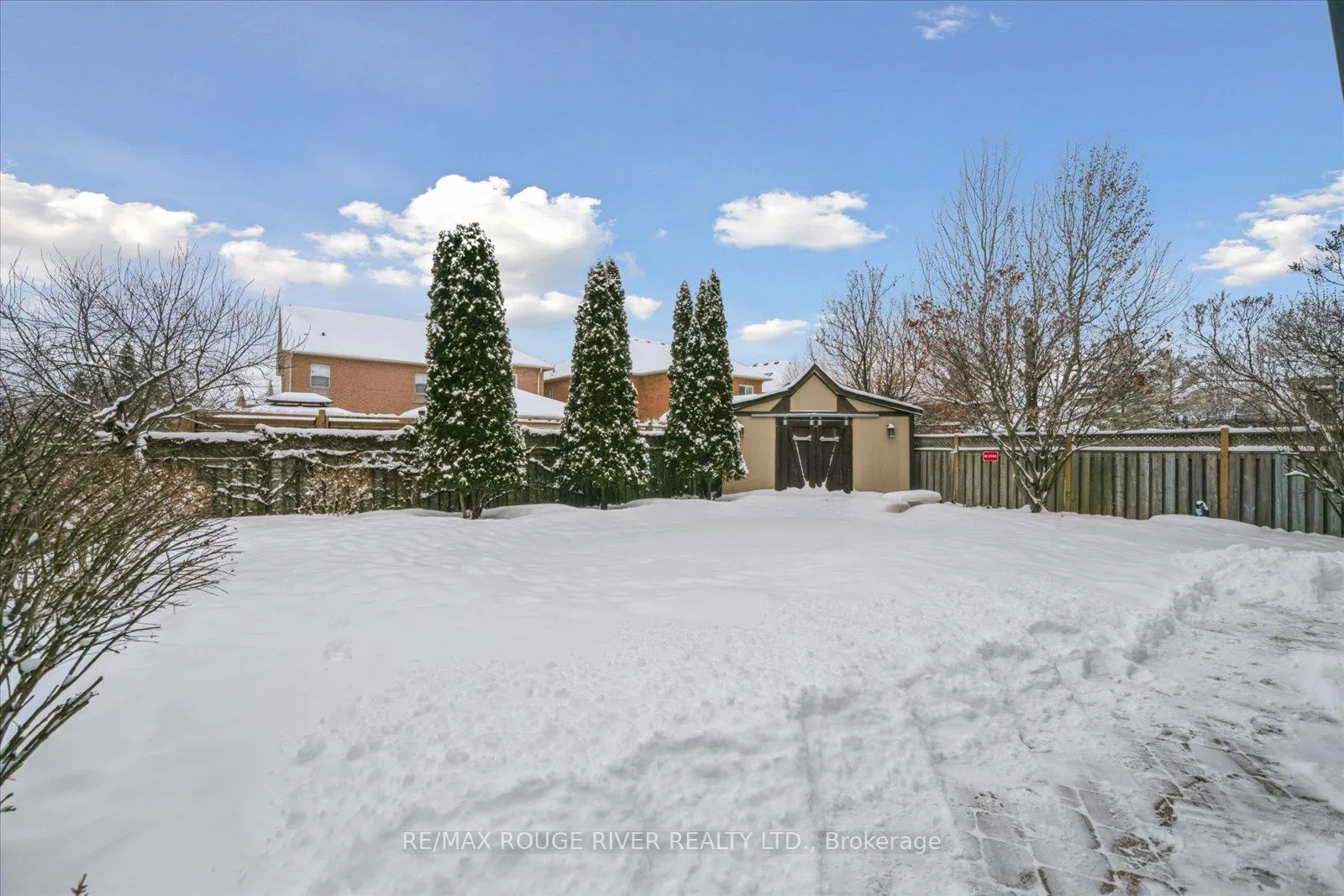 Photo 42 of 117 Carnwith Drive E, Whitby, Brooklin — HOMEH