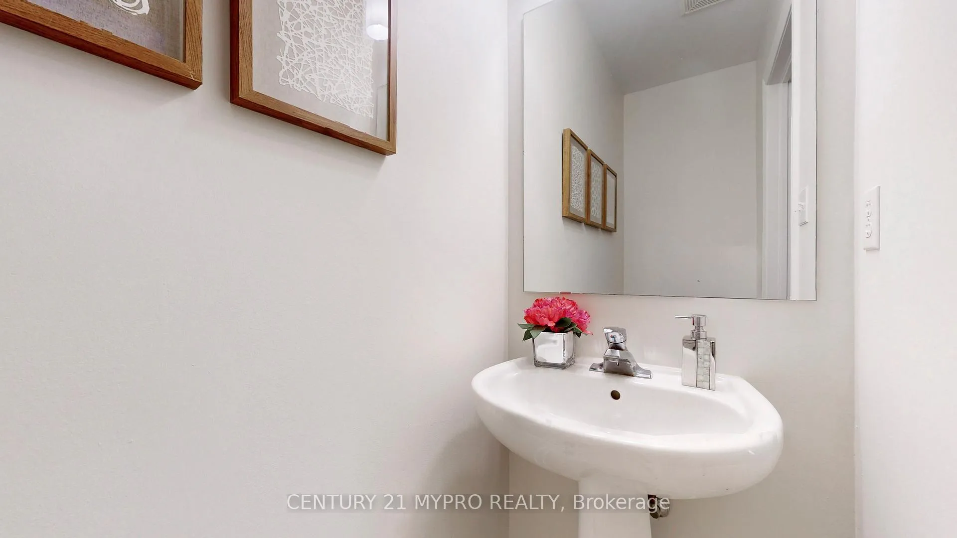 Photo 21 of 34 Ayhart Street, Markham, Wismer — HOMEH