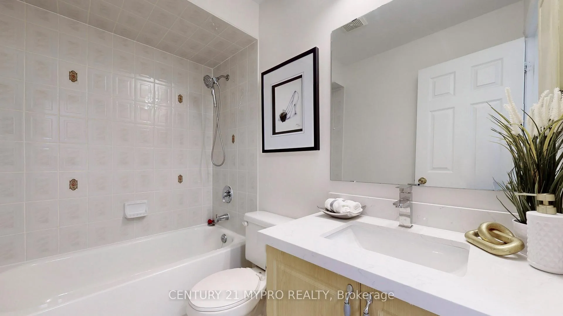Photo 37 of 34 Ayhart Street, Markham, Wismer — HOMEH