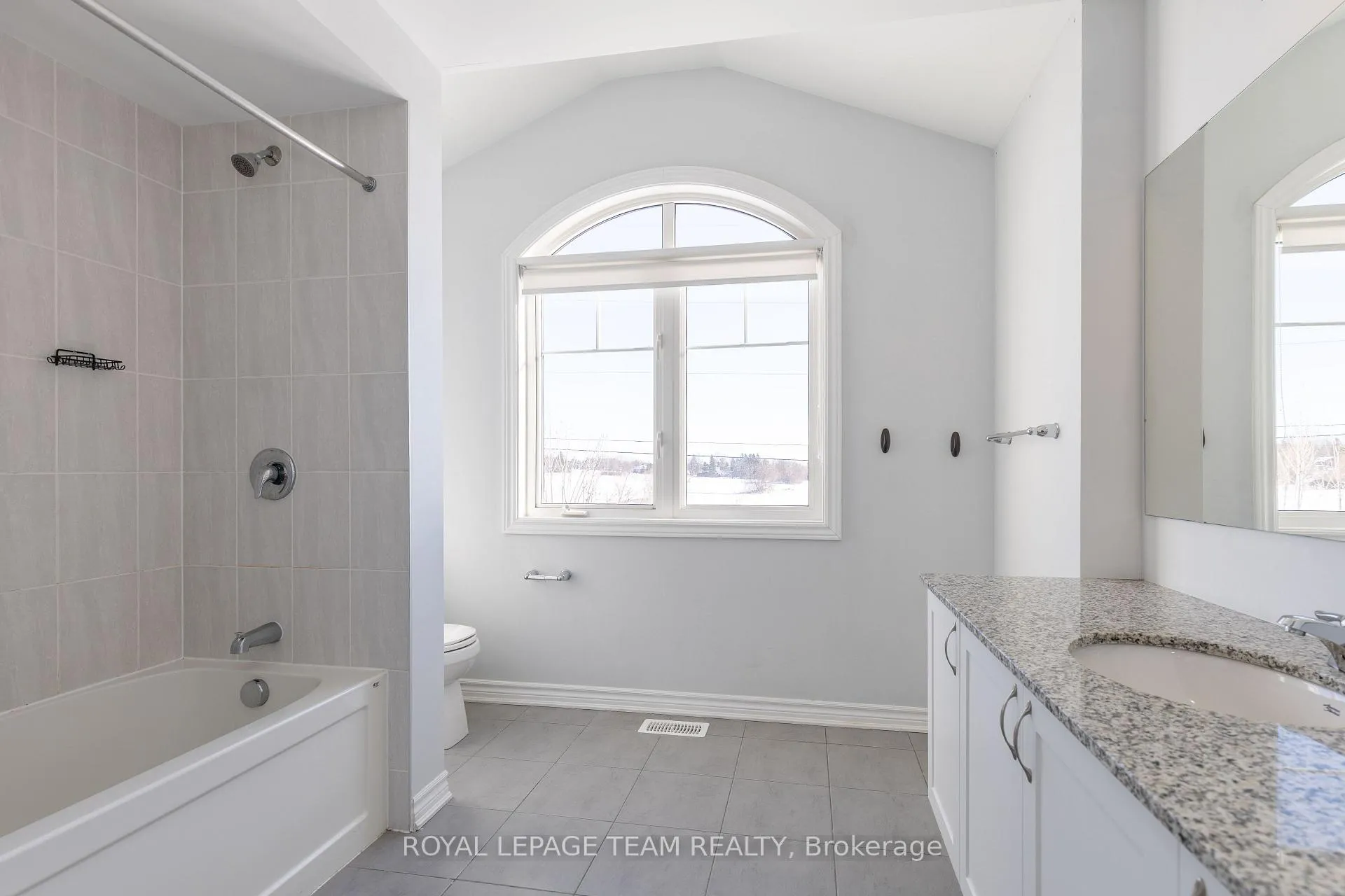 Photo 25 of 937 Shimmerton Circle, Ottawa, Kanata - Emerald Meadows/Trailwest — HOMEH
