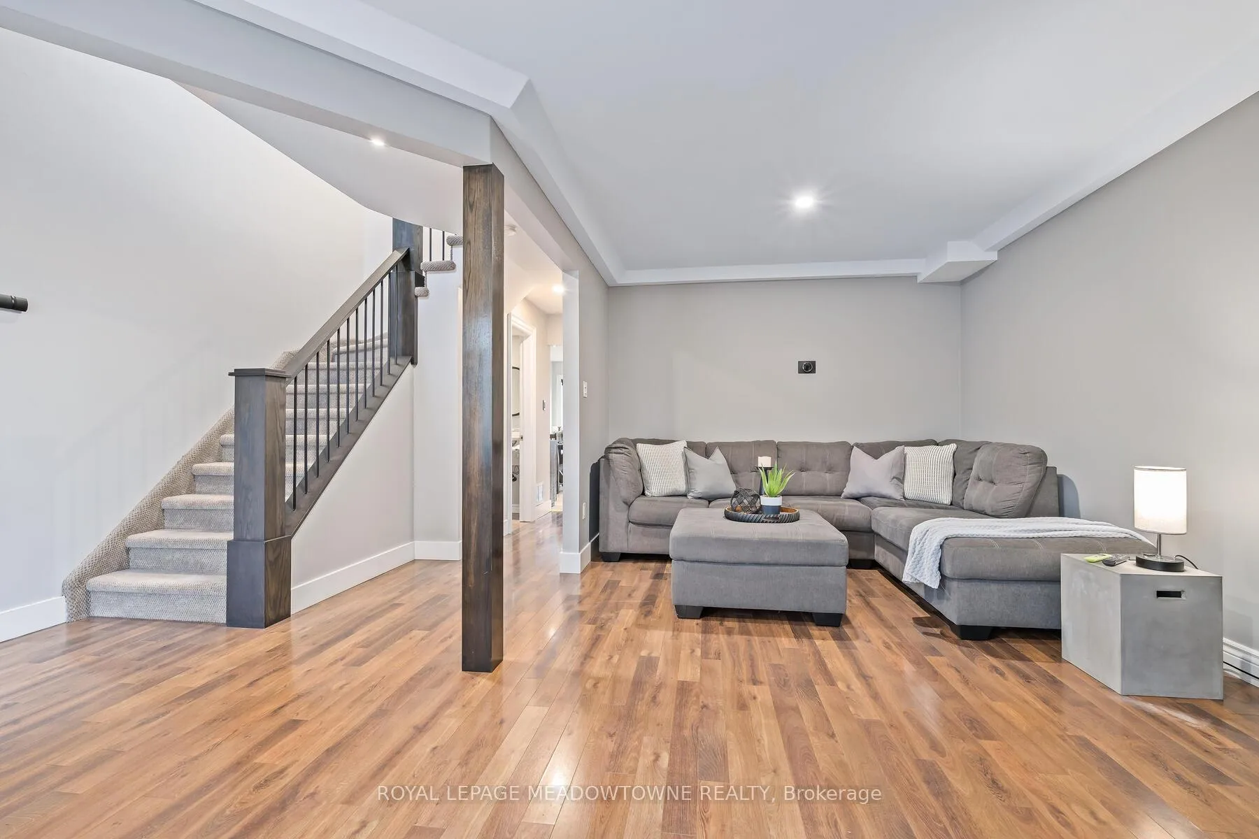 Photo 5 of 4 James Young Drive, Halton Hills, Georgetown — HOMEH