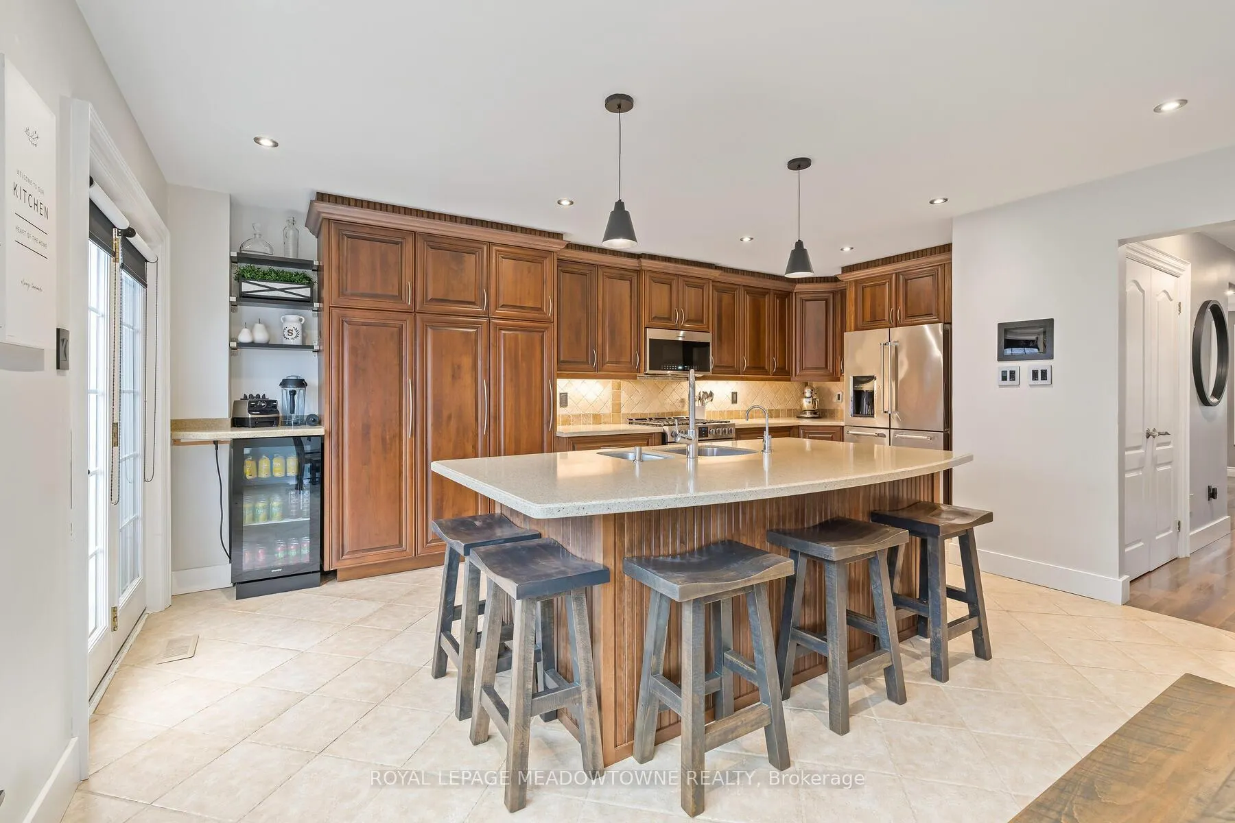 Photo 7 of 4 James Young Drive, Halton Hills, Georgetown — HOMEH