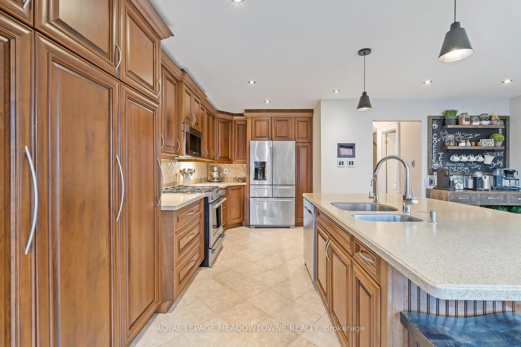 Photo 9 of 4 James Young Drive, Halton Hills, Georgetown — HOMEH
