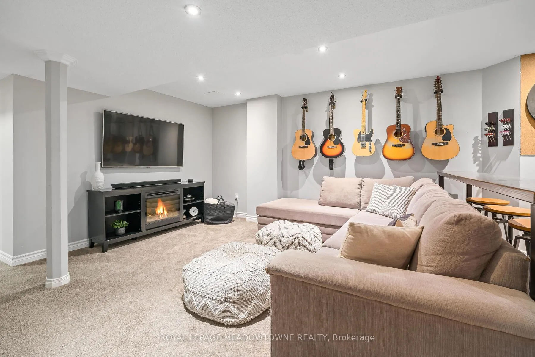 Photo 28 of 4 James Young Drive, Halton Hills, Georgetown — HOMEH