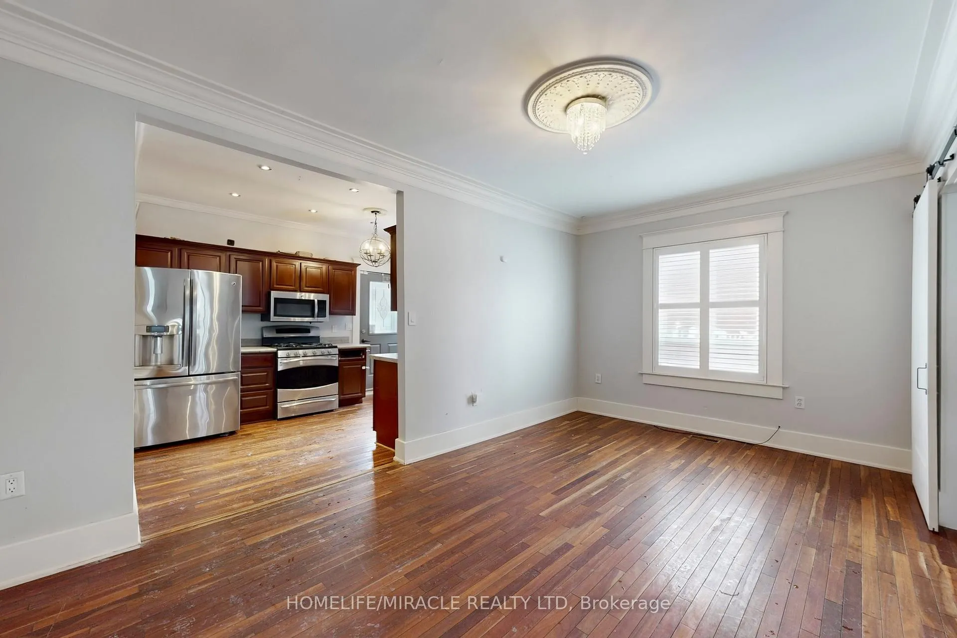 Photo 10 of 99 Adelaide Avenue W, Oshawa, O'Neill — HOMEH