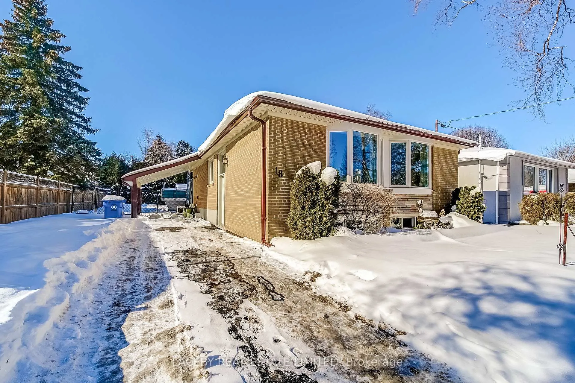 Photo 3 of 18 Patrick Drive, Aurora, Aurora Highlands — HOMEH