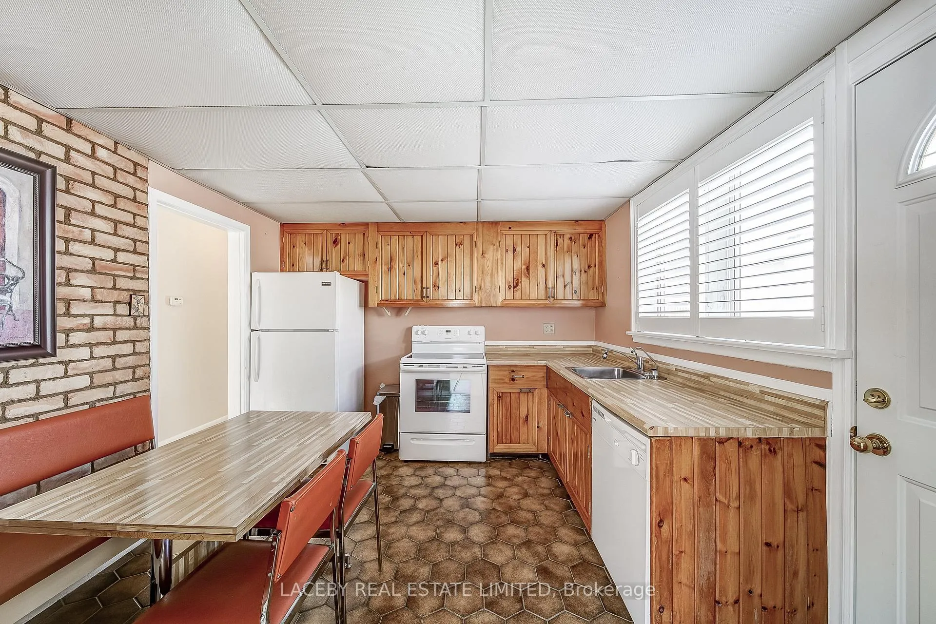 Photo 11 of 18 Patrick Drive, Aurora, Aurora Highlands — HOMEH