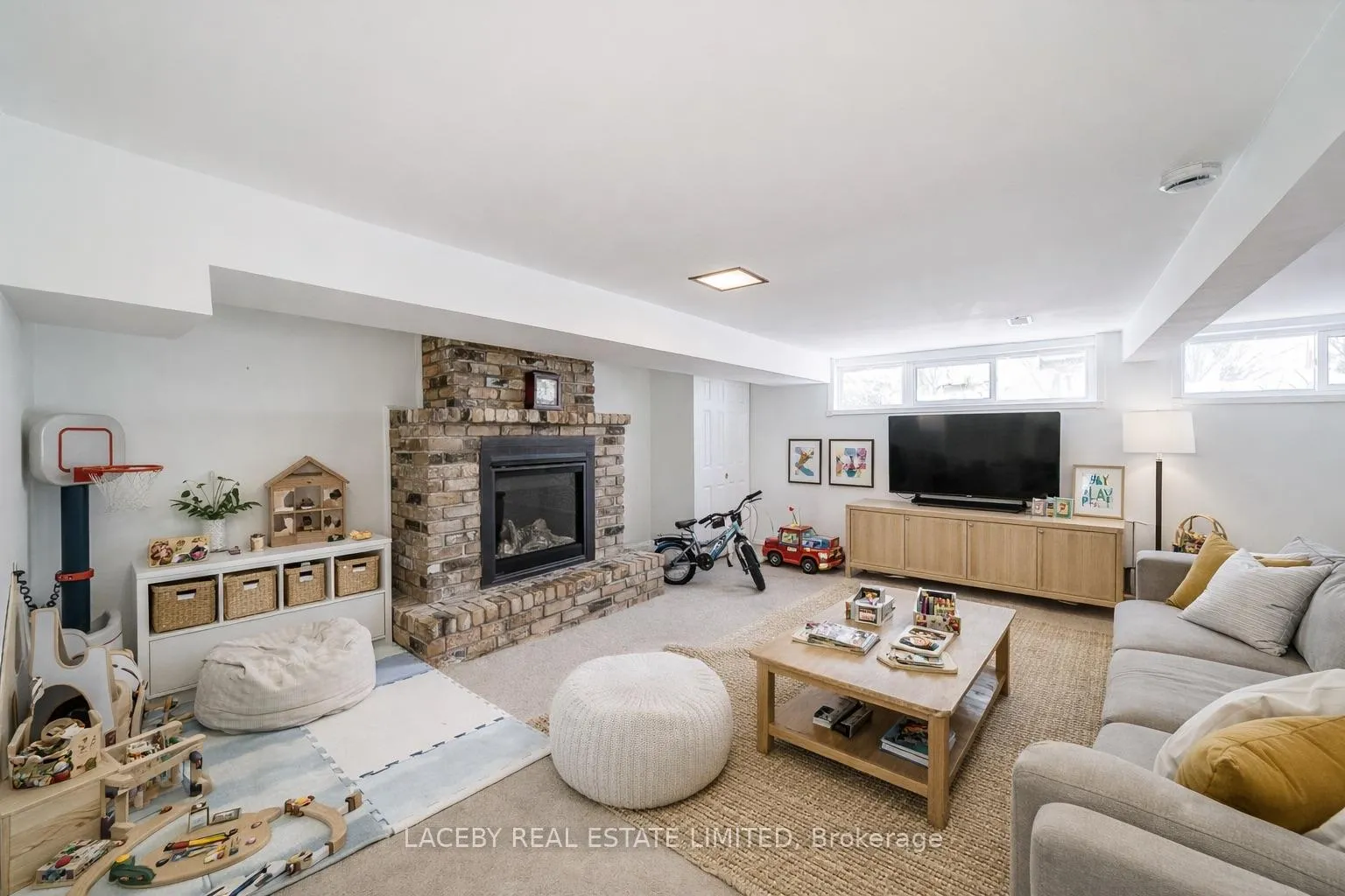 Photo 27 of 18 Patrick Drive, Aurora, Aurora Highlands — HOMEH