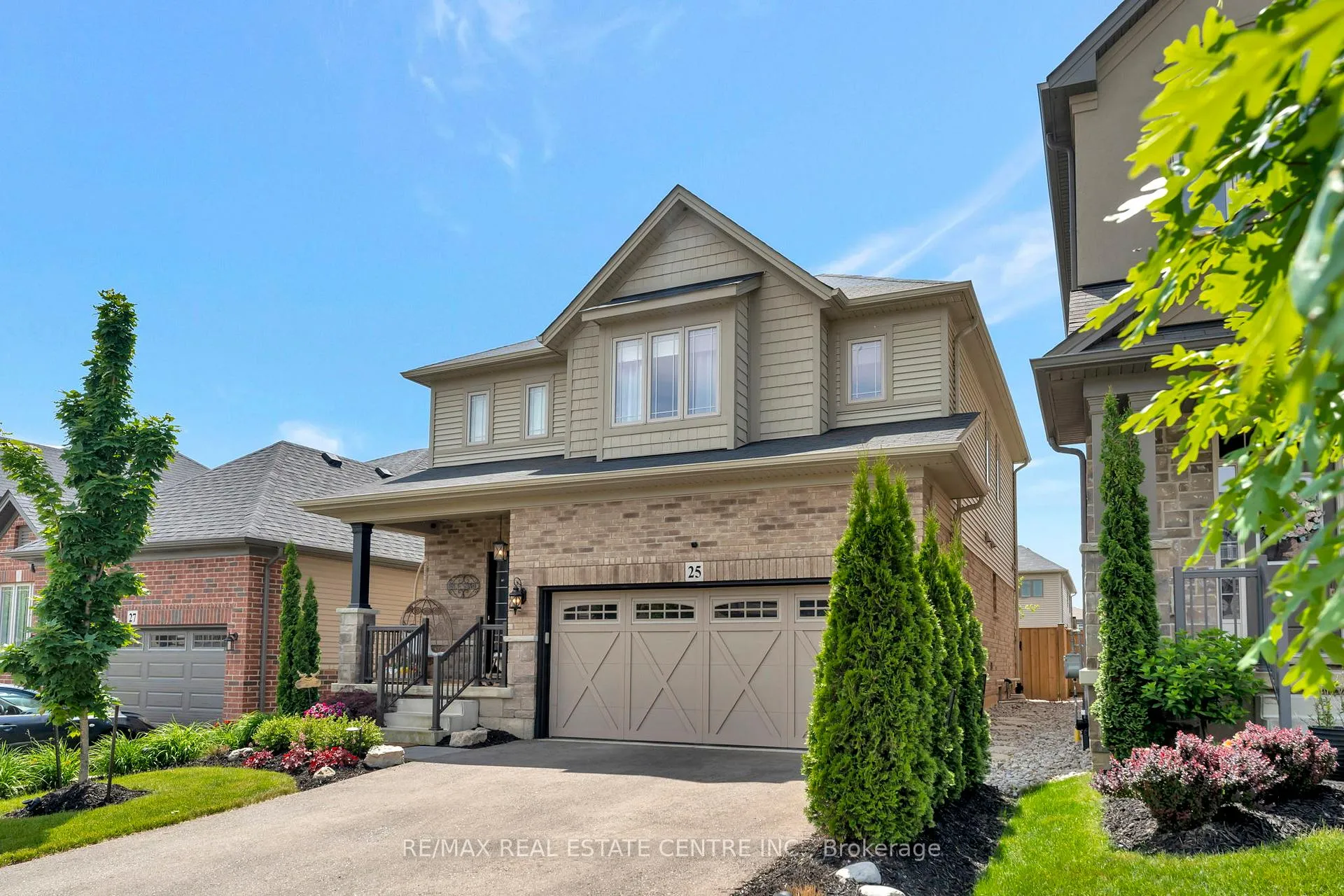 Photo 2 of 25 Vic Chambers Place, Brant, Paris — HOMEH