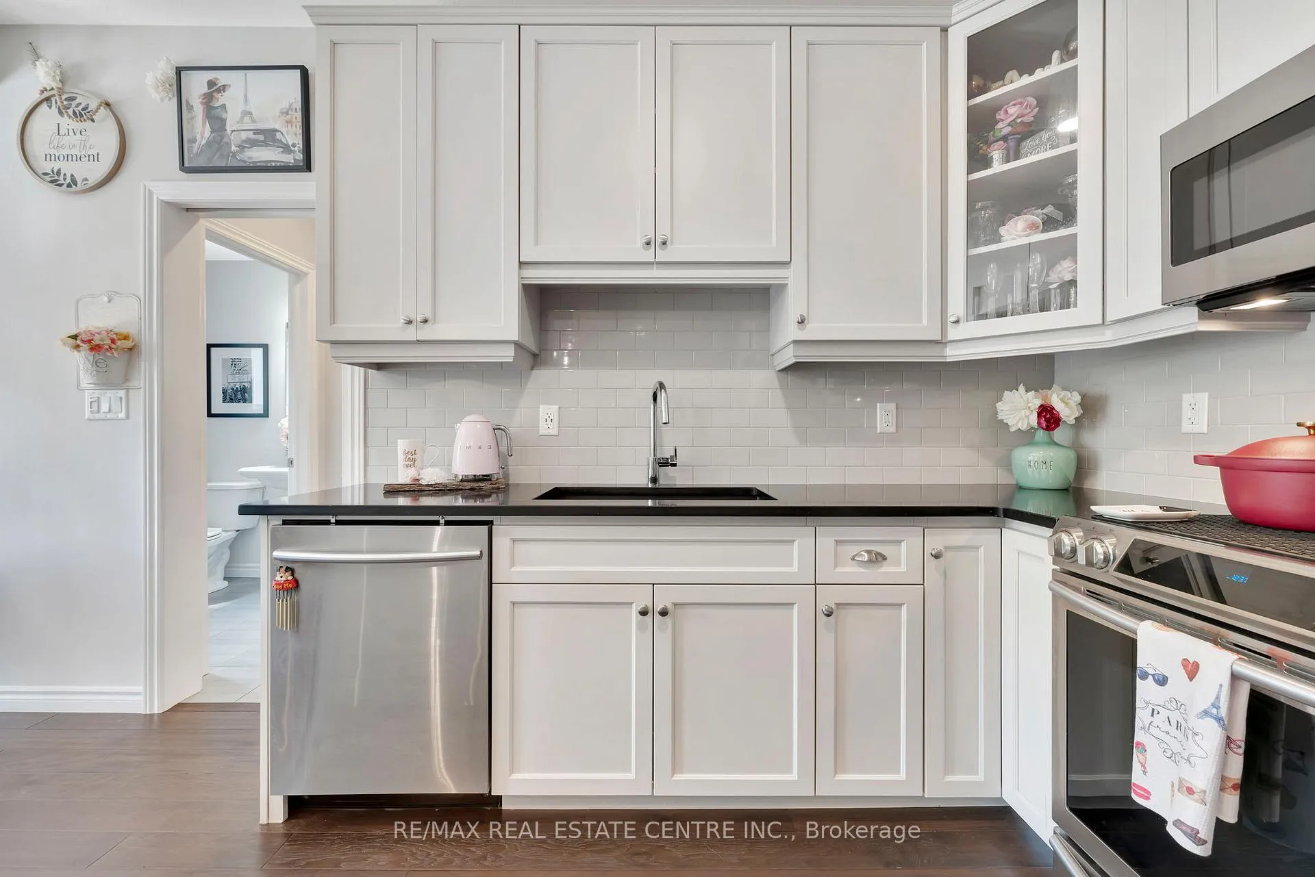 Photo 12 of 25 Vic Chambers Place, Brant, Paris — HOMEH