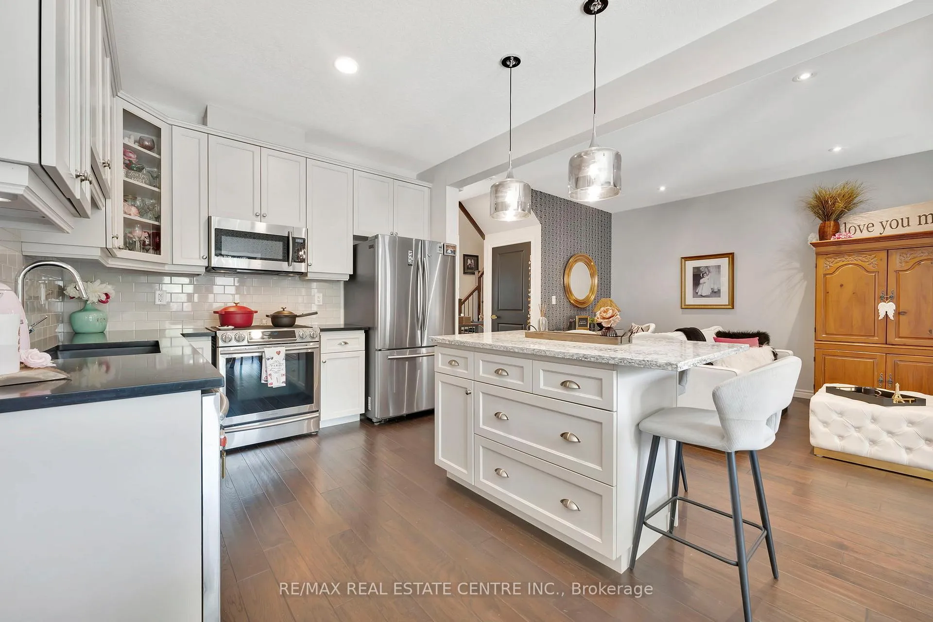 Photo 14 of 25 Vic Chambers Place, Brant, Paris — HOMEH