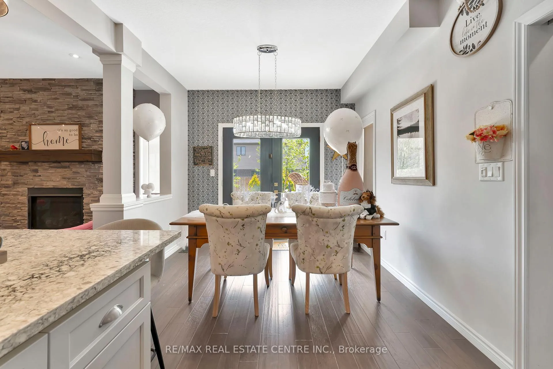 Photo 16 of 25 Vic Chambers Place, Brant, Paris — HOMEH