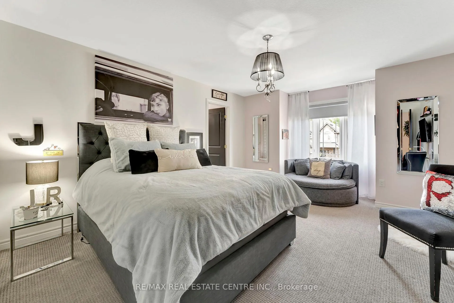 Photo 24 of 25 Vic Chambers Place, Brant, Paris — HOMEH
