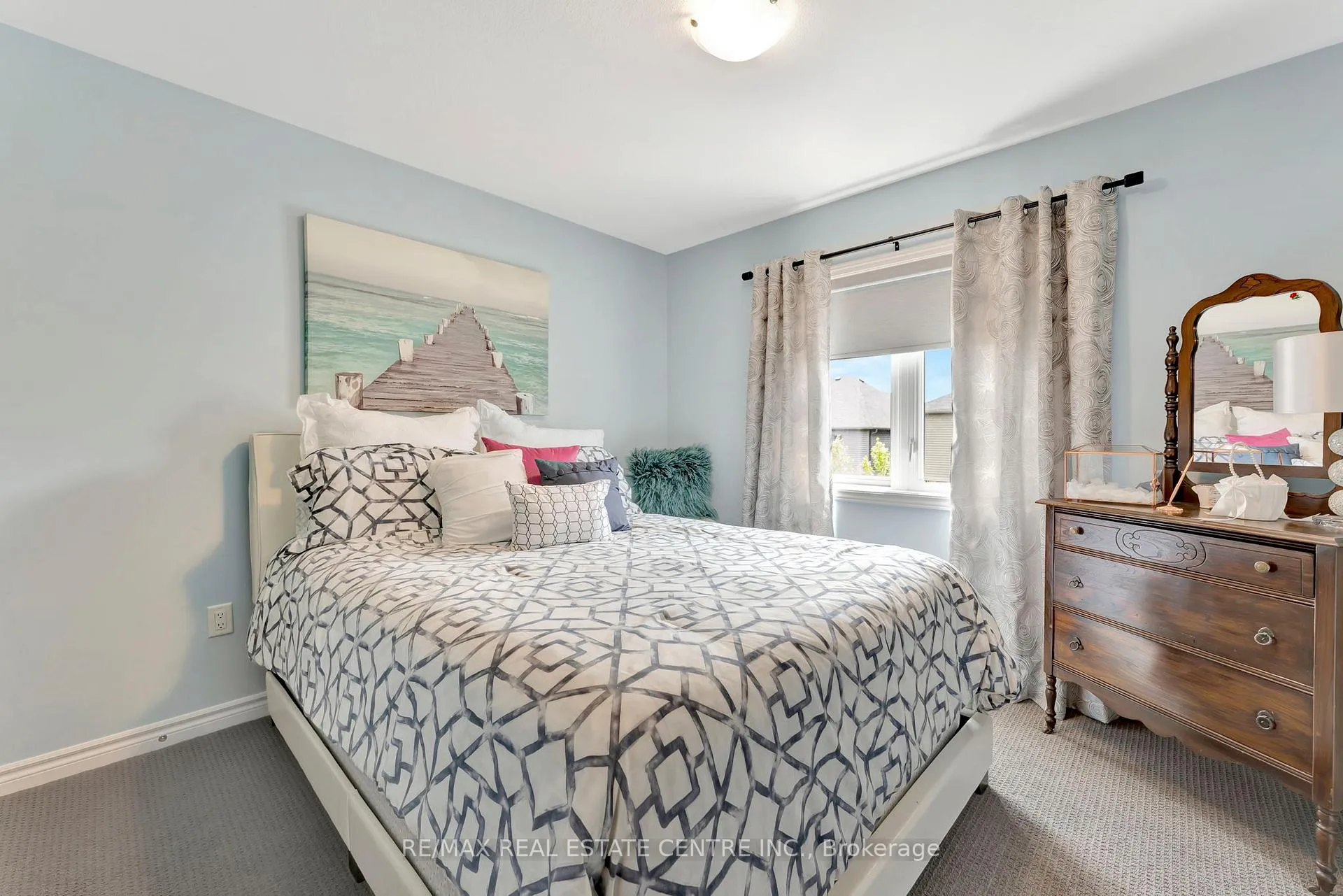 Photo 29 of 25 Vic Chambers Place, Brant, Paris — HOMEH