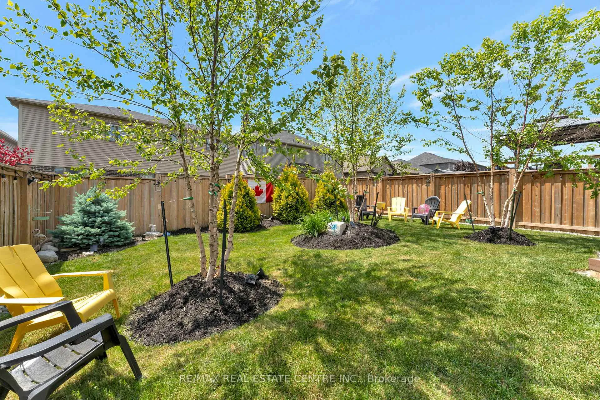Photo 41 of 25 Vic Chambers Place, Brant, Paris — HOMEH