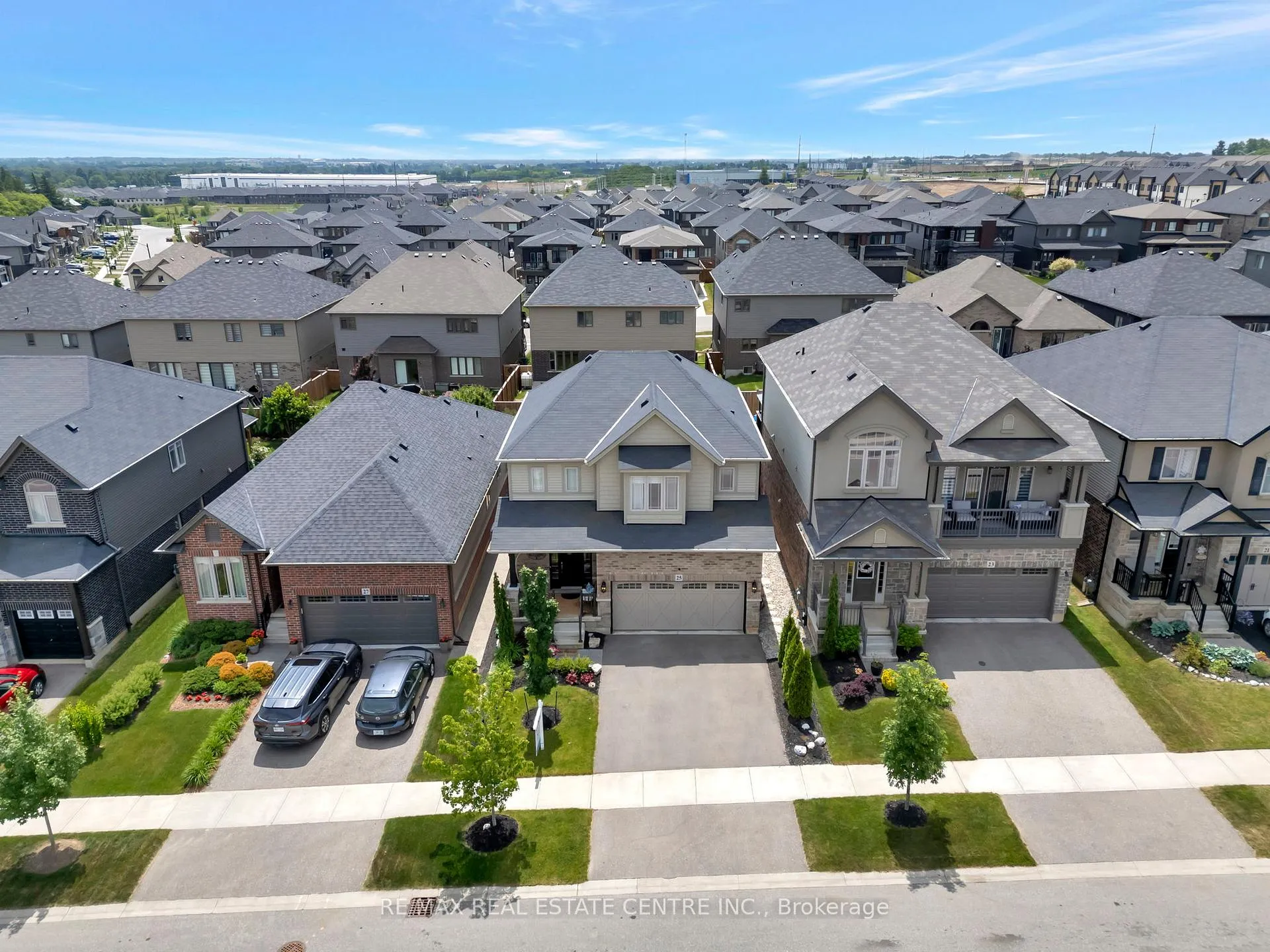 Photo 44 of 25 Vic Chambers Place, Brant, Paris — HOMEH