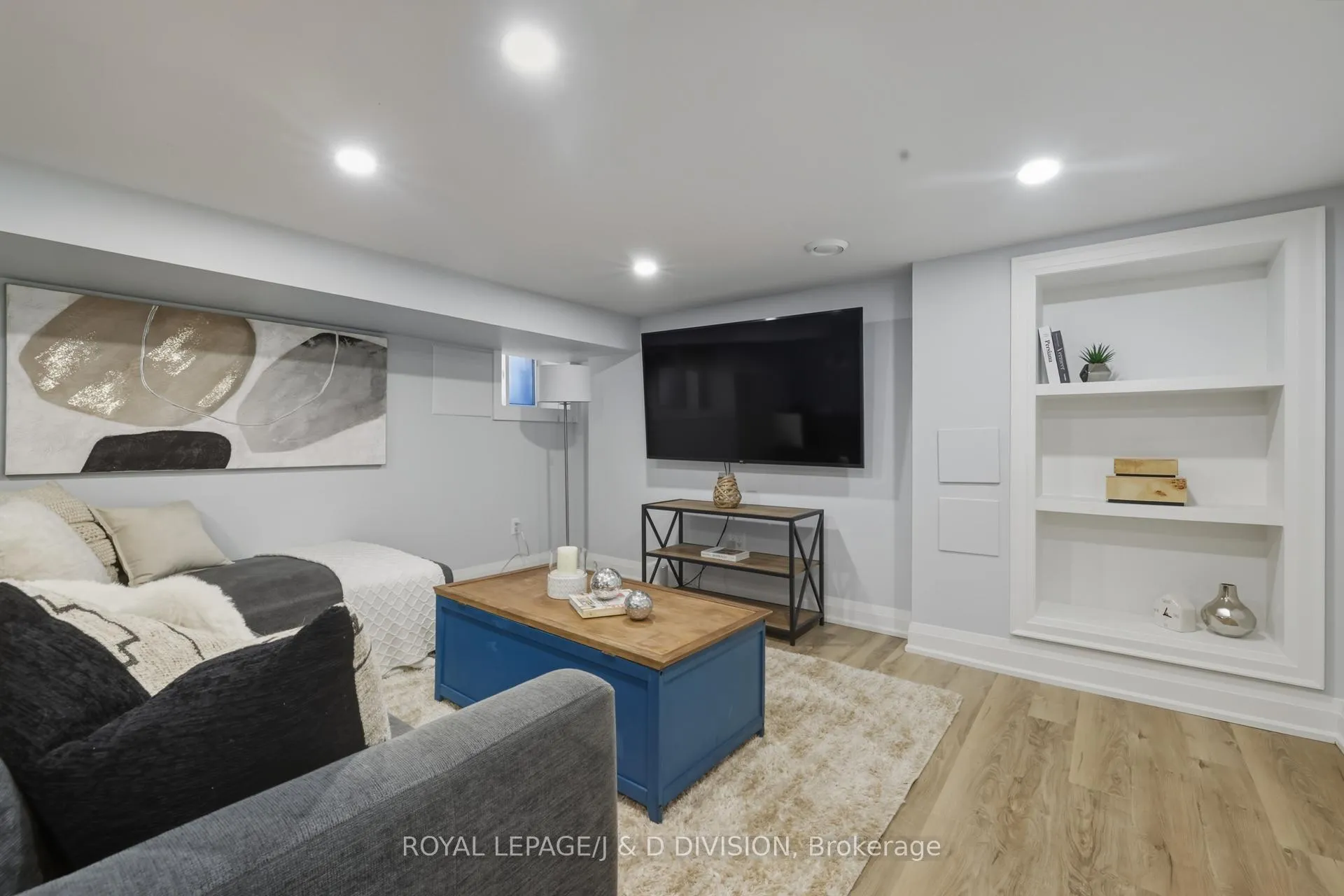 Photo 21 of 65 Edith Drive, Toronto, Yonge-Eglinton — HOMEH