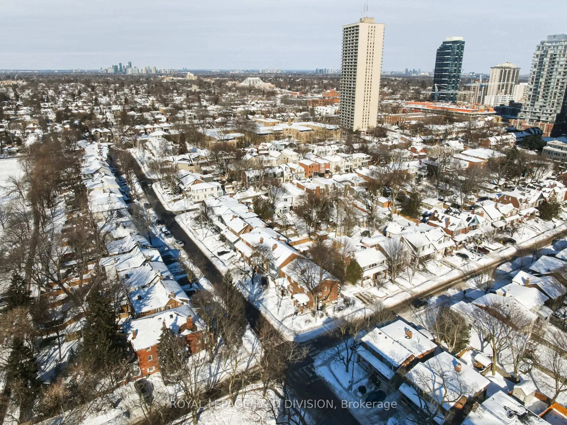 Photo 29 of 65 Edith Drive, Toronto, Yonge-Eglinton — HOMEH