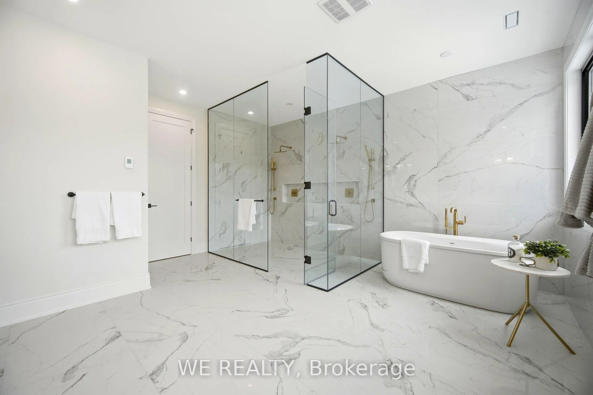 Photo 37 of 372 Rouge Hill Court, Pickering, Rougemount — HOMEH