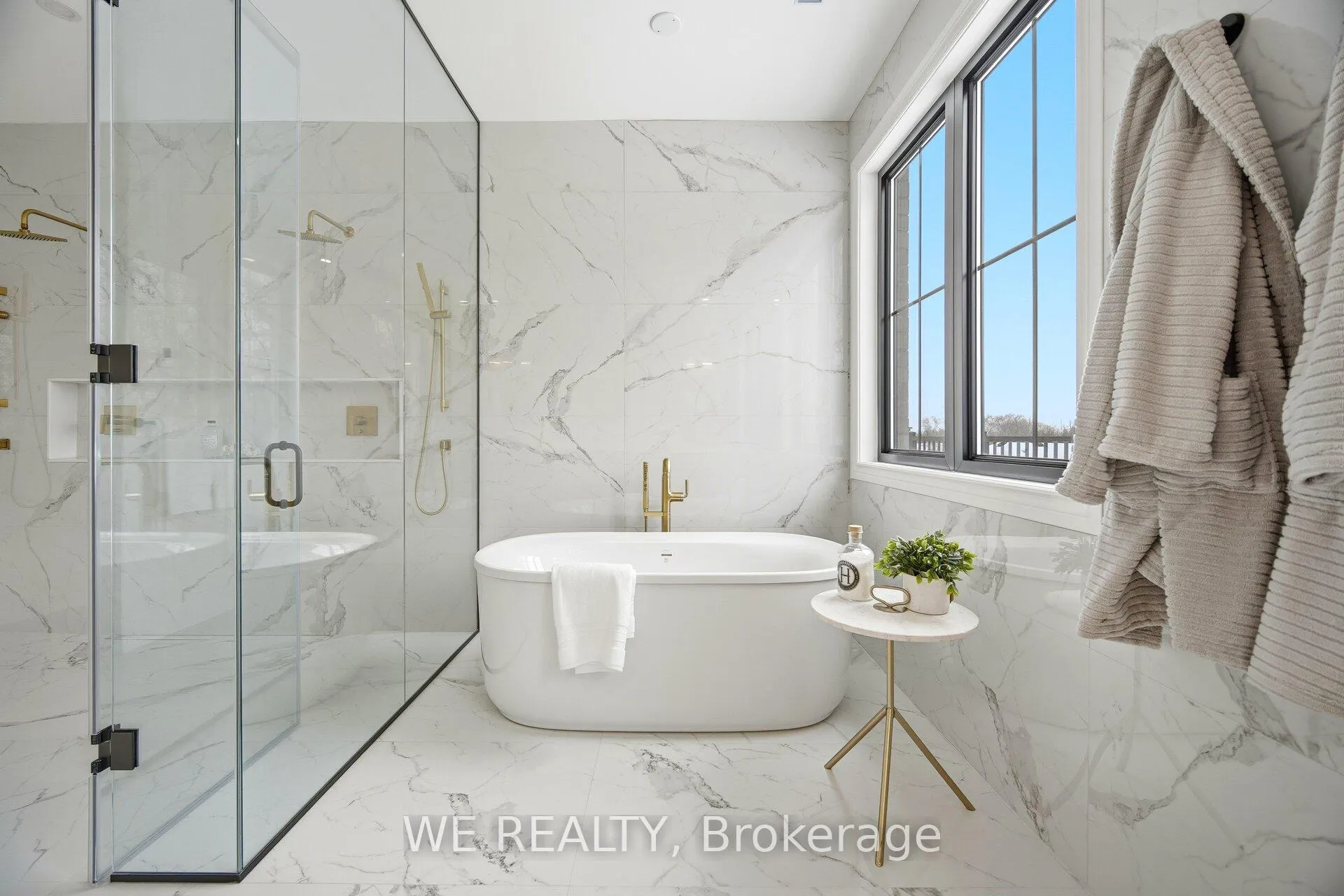 Photo 38 of 372 Rouge Hill Court, Pickering, Rougemount — HOMEH