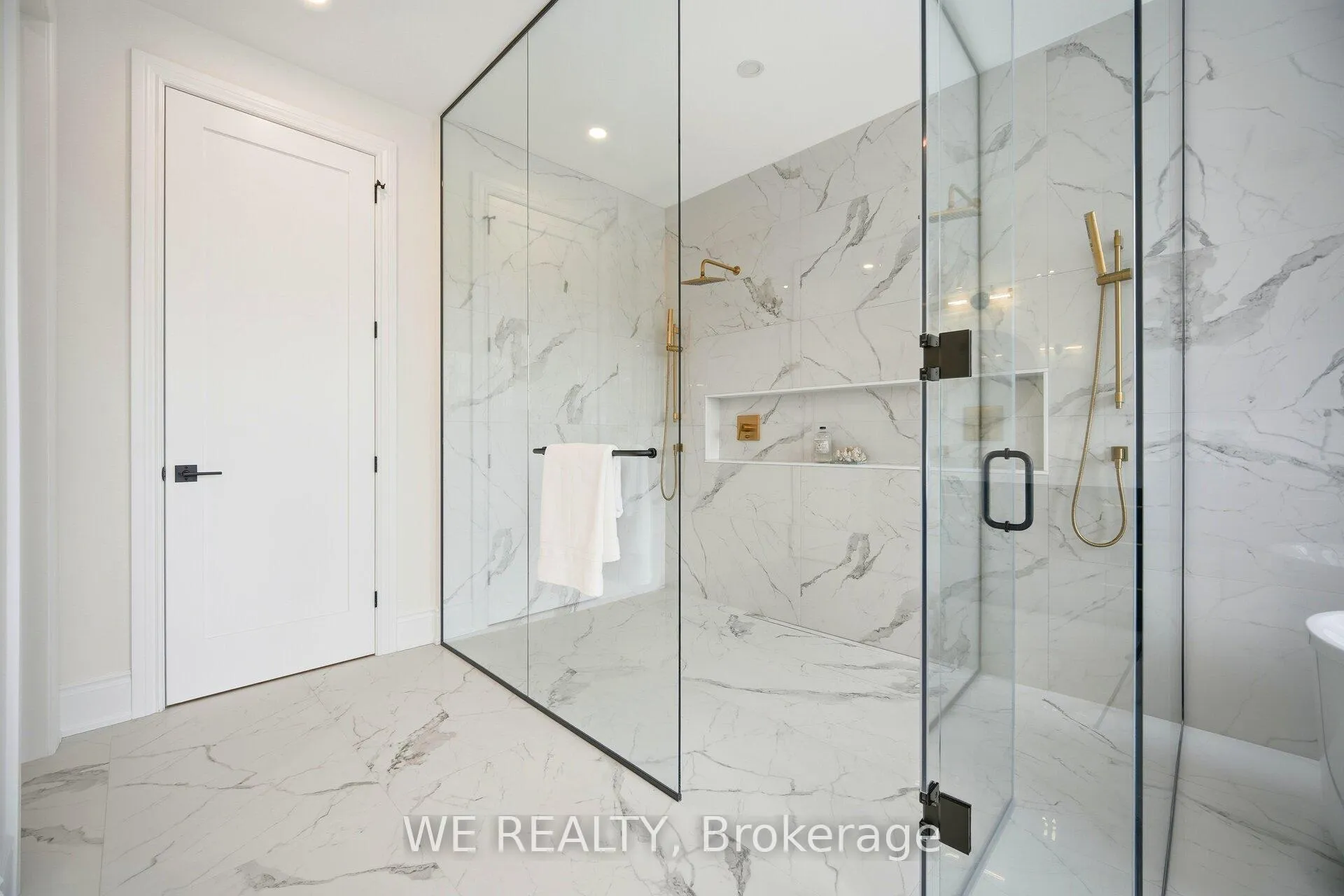 Photo 39 of 372 Rouge Hill Court, Pickering, Rougemount — HOMEH