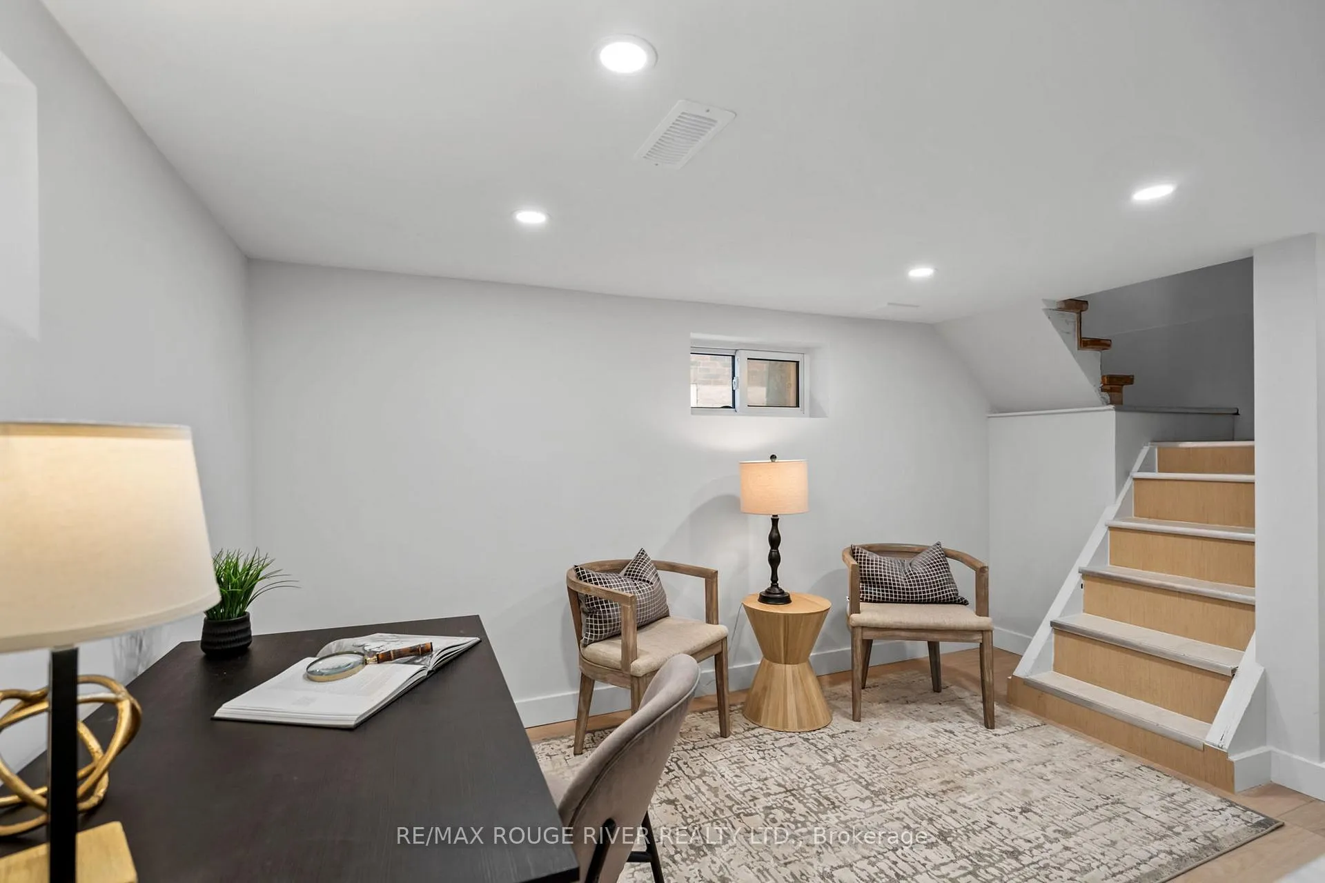 Photo 20 of 231 Roxborough Avenue, Oshawa, O'Neill — HOMEH