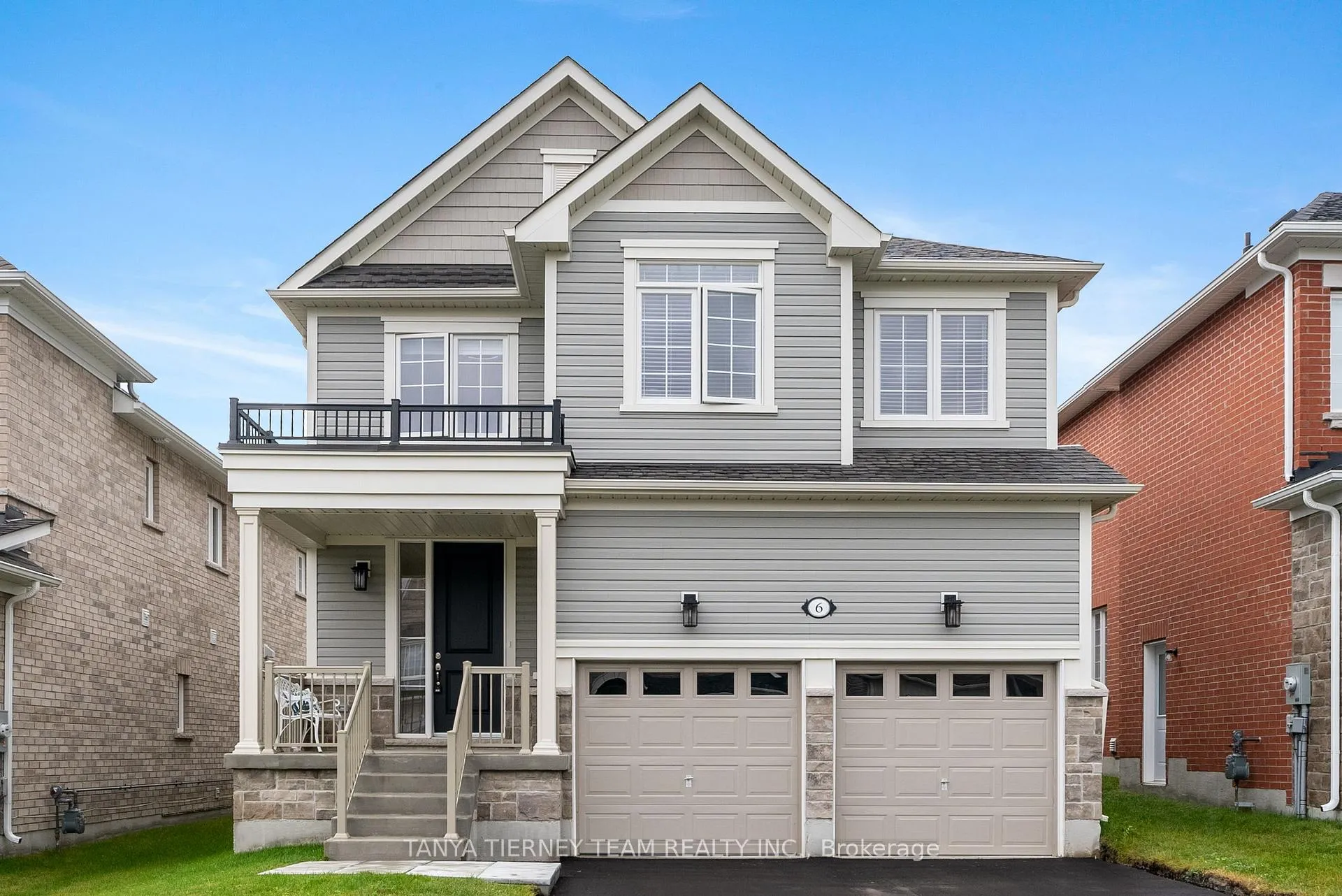 Photo 2 of 6 Burnham Court, Scugog, Port Perry — HOMEH