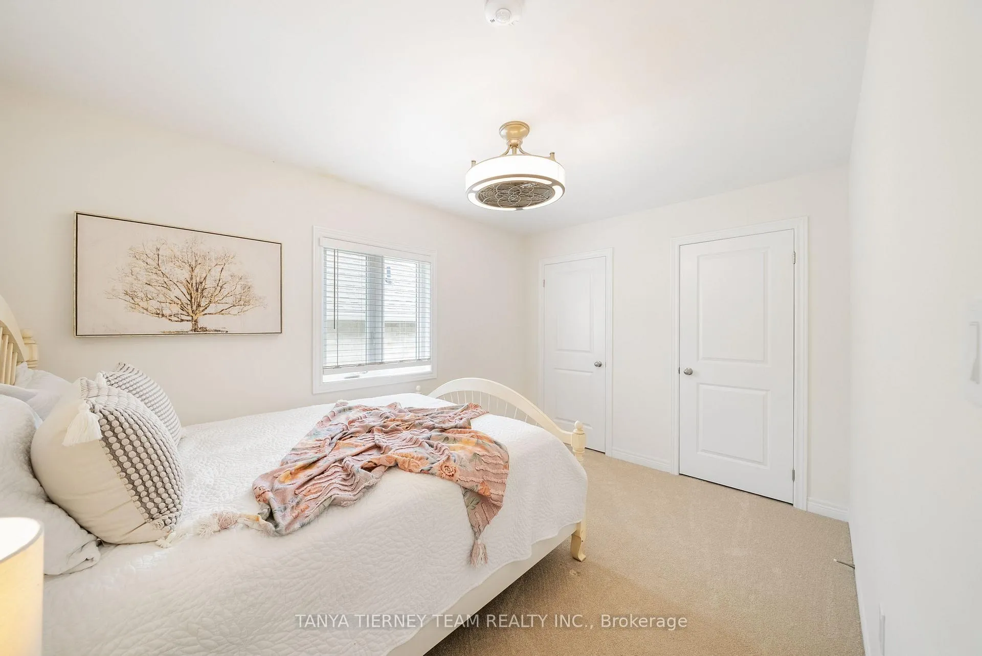 Photo 27 of 6 Burnham Court, Scugog, Port Perry — HOMEH