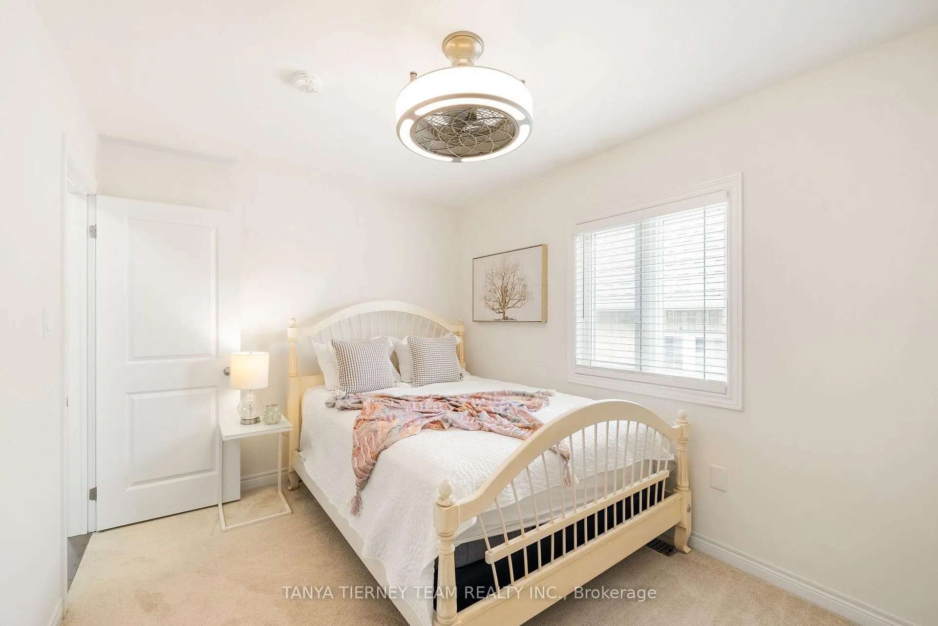 Photo 28 of 6 Burnham Court, Scugog, Port Perry — HOMEH