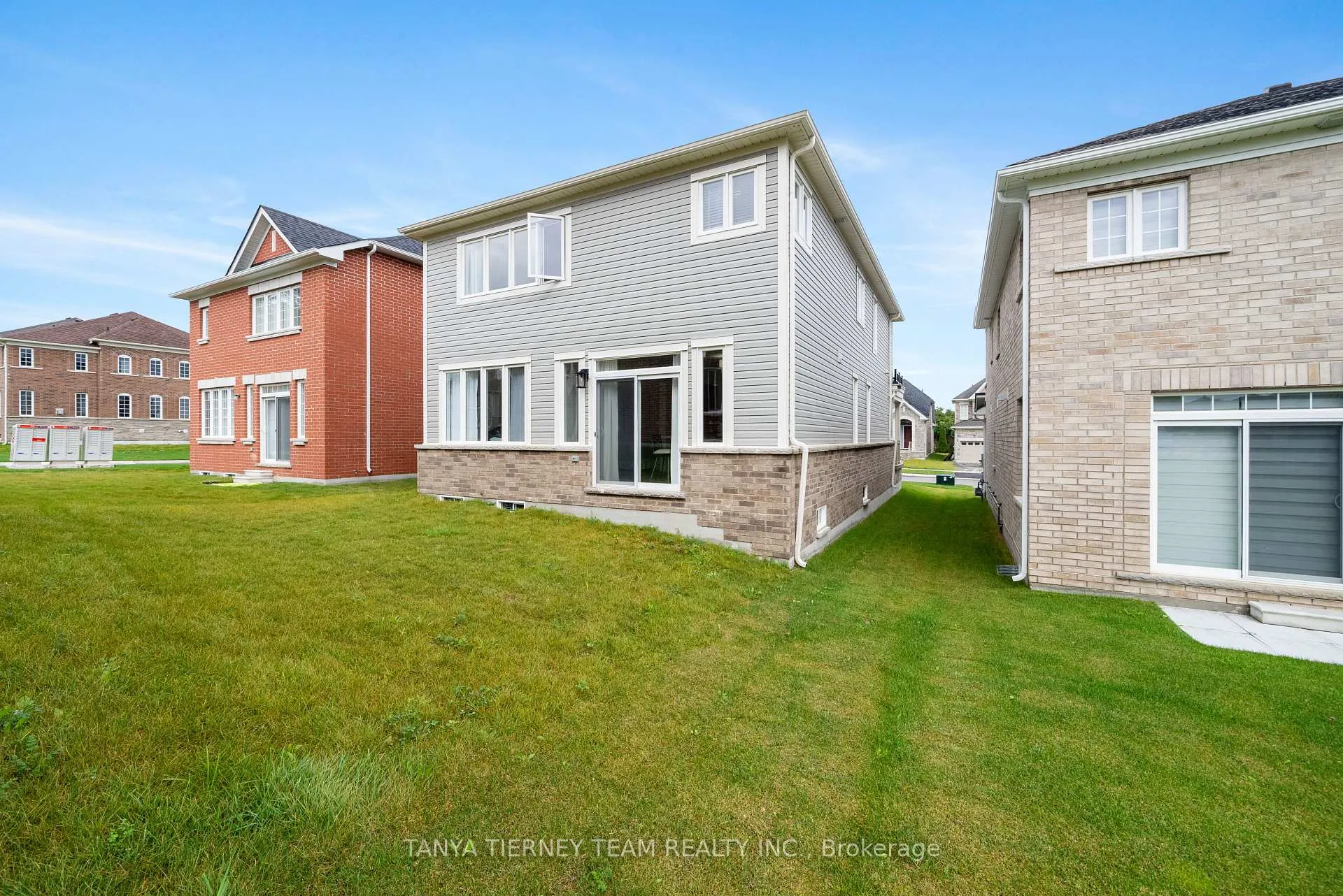 Photo 31 of 6 Burnham Court, Scugog, Port Perry — HOMEH