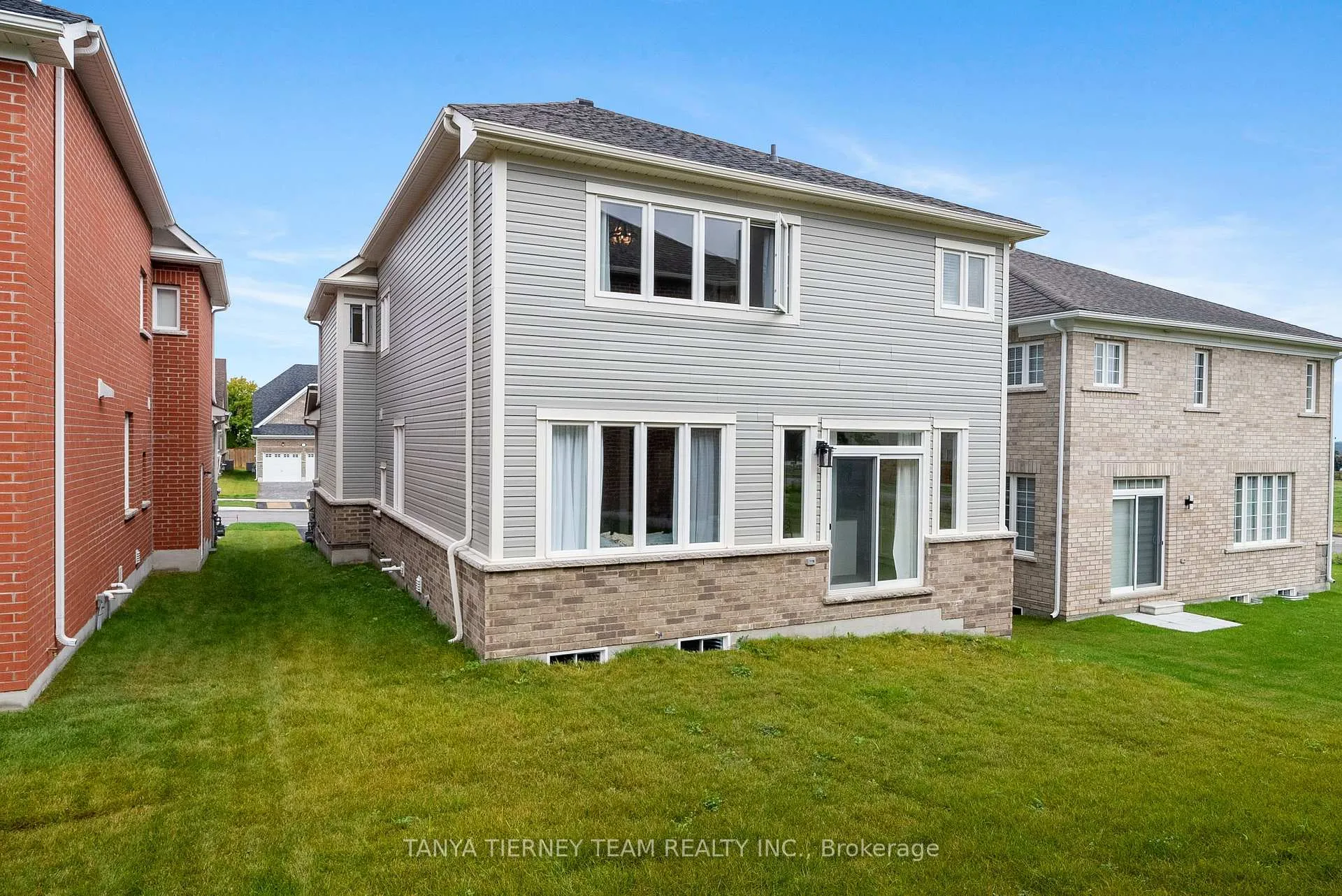 Photo 33 of 6 Burnham Court, Scugog, Port Perry — HOMEH