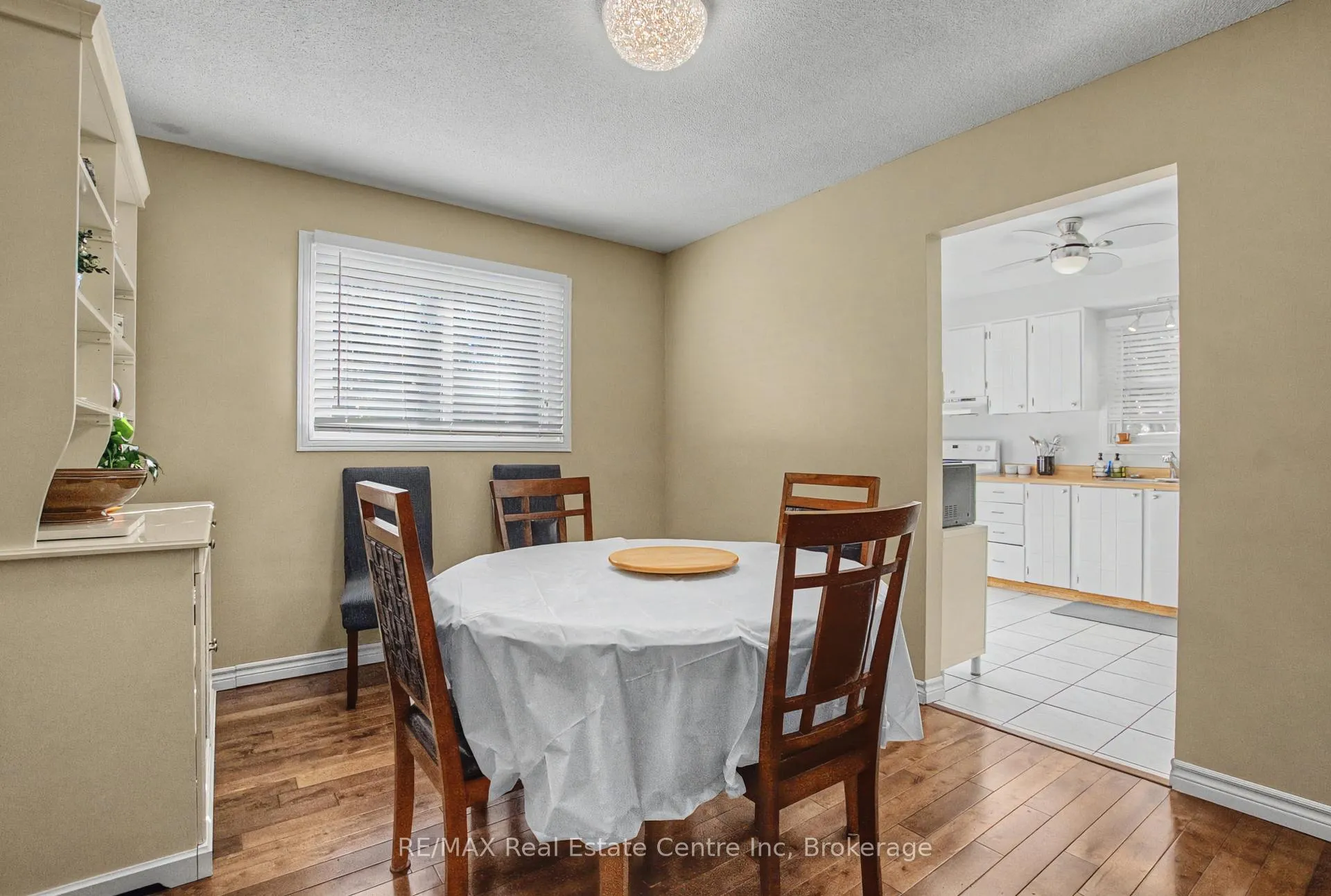 Photo 14 of 912 Laurier Avenue, Milton, Timberlea — HOMEH