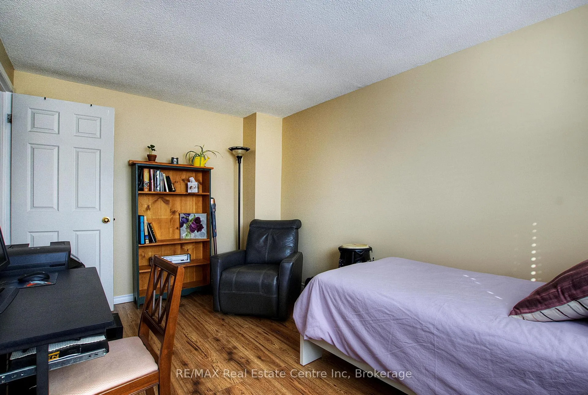 Photo 24 of 912 Laurier Avenue, Milton, Timberlea — HOMEH