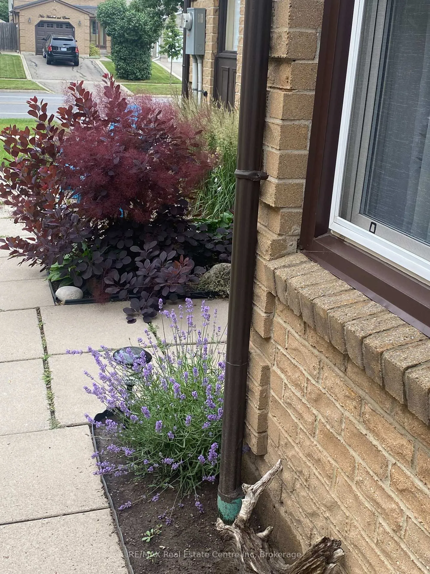 Photo 37 of 912 Laurier Avenue, Milton, Timberlea — HOMEH