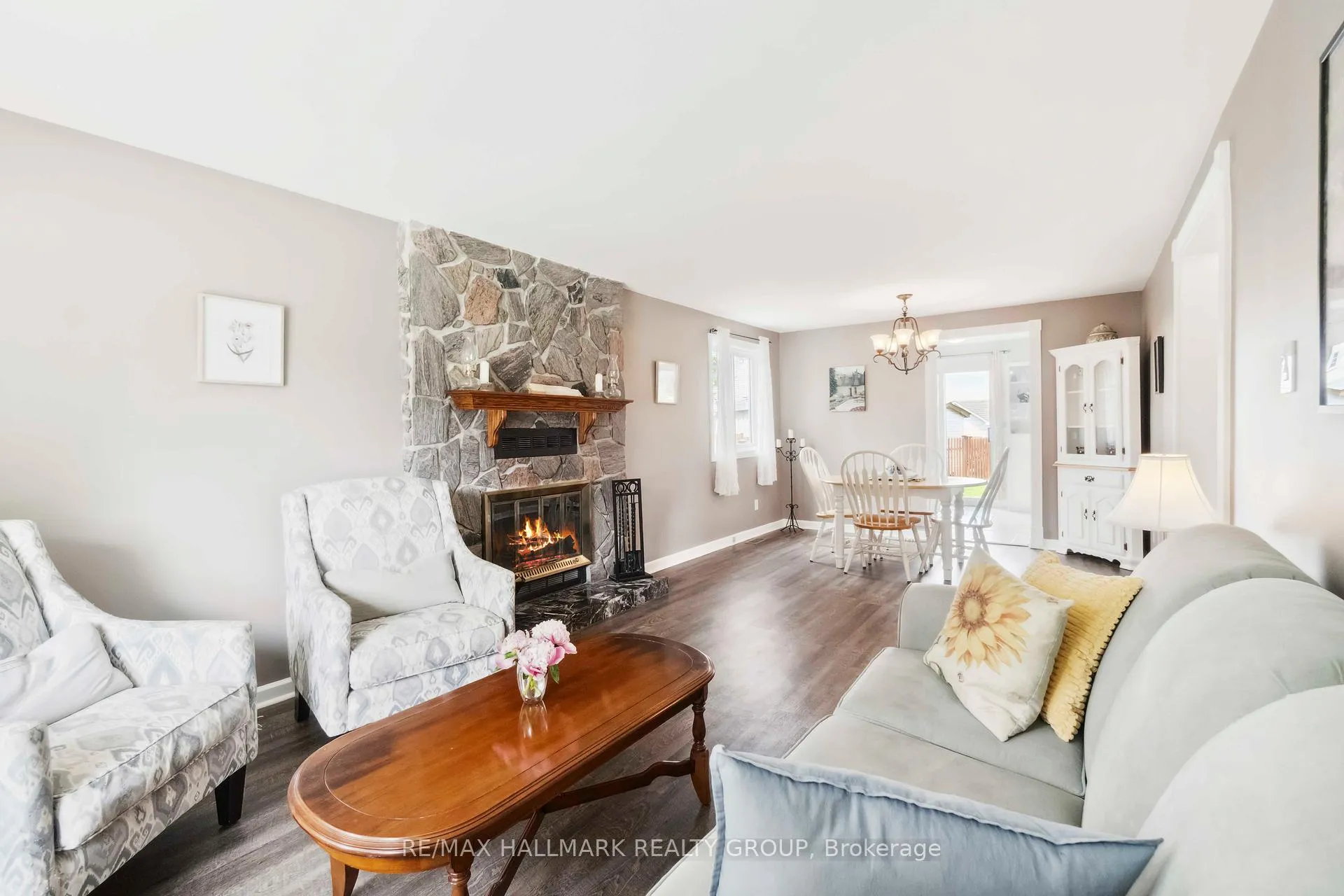 Photo 7 of 1795 Prestwick Drive, Ottawa, Queenswood Heights South — HOMEH