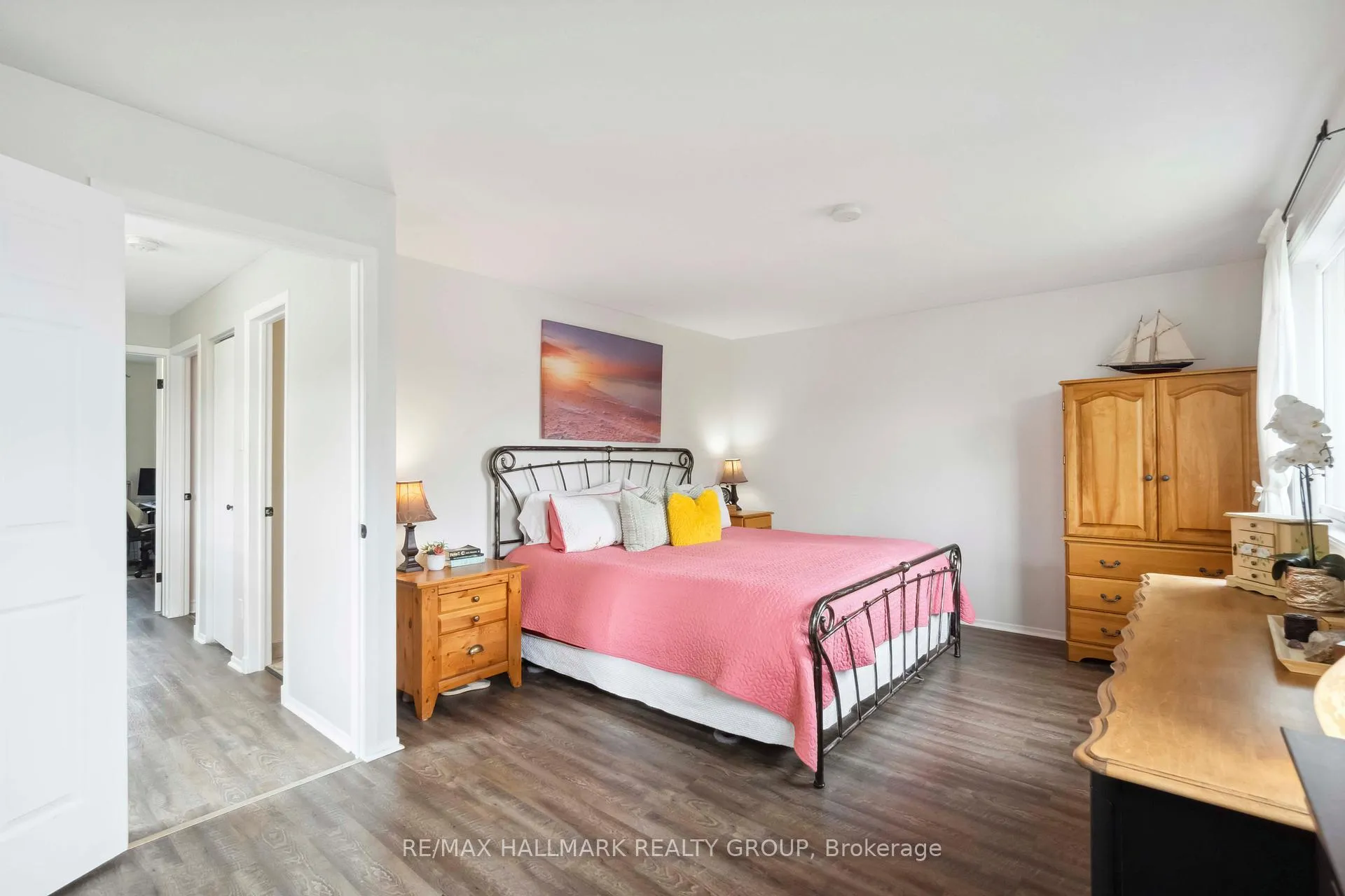 Photo 16 of 1795 Prestwick Drive, Ottawa, Queenswood Heights South — HOMEH