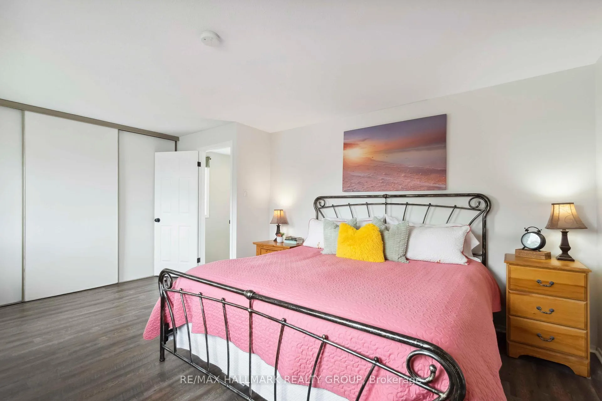 Photo 17 of 1795 Prestwick Drive, Ottawa, Queenswood Heights South — HOMEH