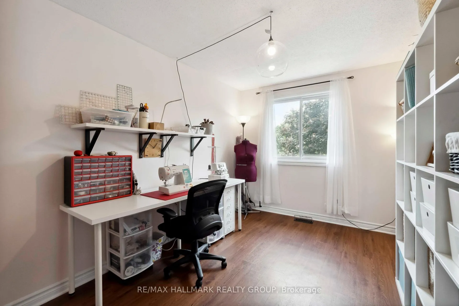 Photo 21 of 1795 Prestwick Drive, Ottawa, Queenswood Heights South — HOMEH