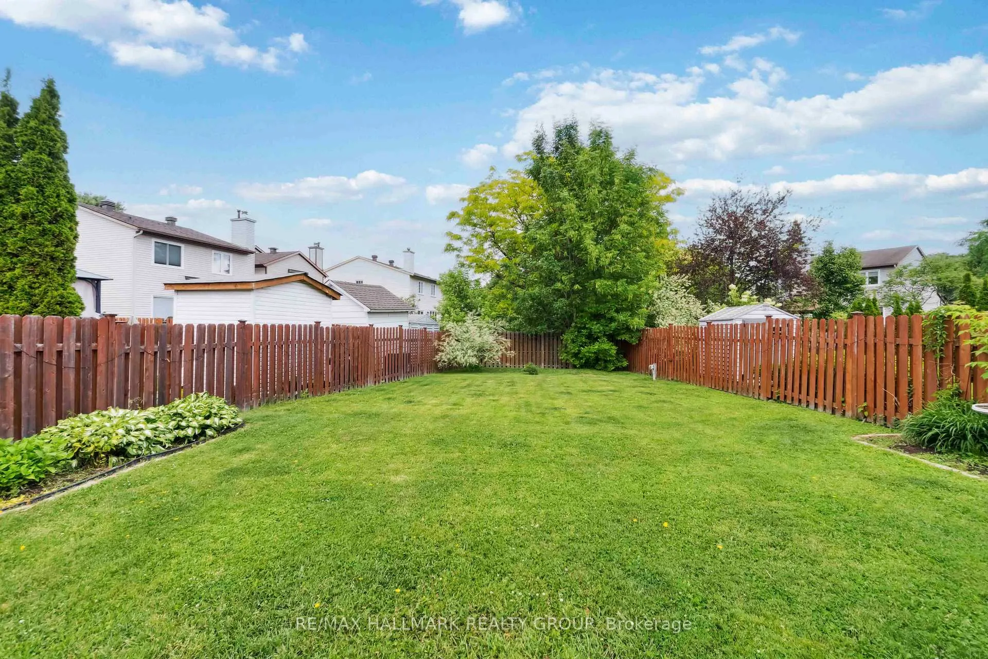 Photo 35 of 1795 Prestwick Drive, Ottawa, Queenswood Heights South — HOMEH