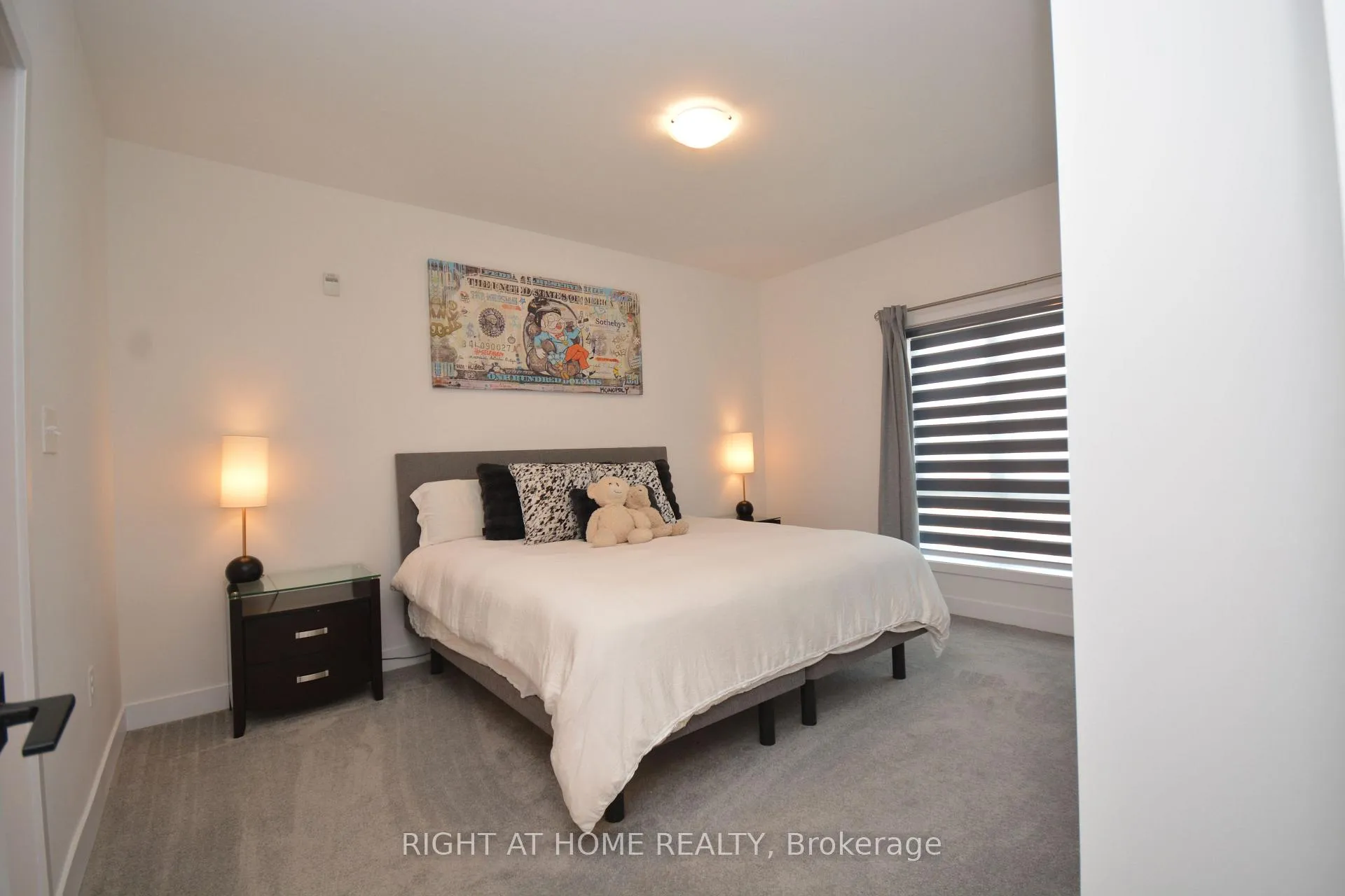 Photo 20 of Unit 411, 8 Culinary Lane, Barrie, Rural Barrie Southeast — HOMEH